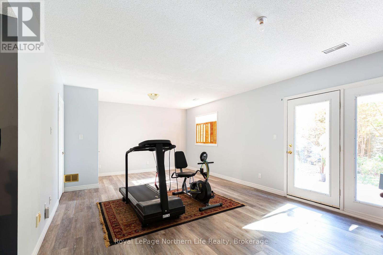 












389 CARMICHAEL DRIVE

,
North Bay (Airport),




Ontario
P1B8G2


