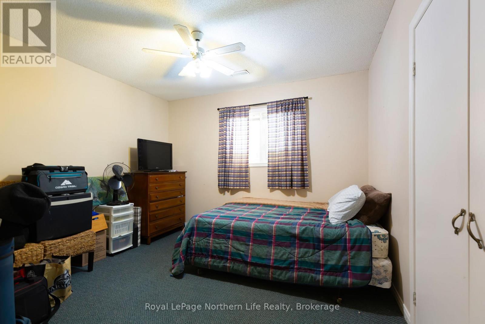 












389 CARMICHAEL DRIVE

,
North Bay (Airport),




Ontario
P1B8G2

