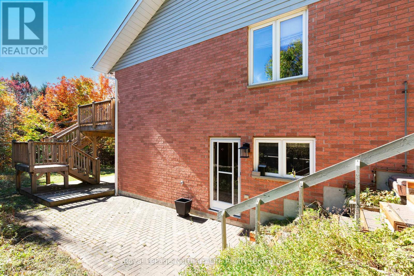 












389 CARMICHAEL DRIVE

,
North Bay (Airport),




Ontario
P1B8G2

