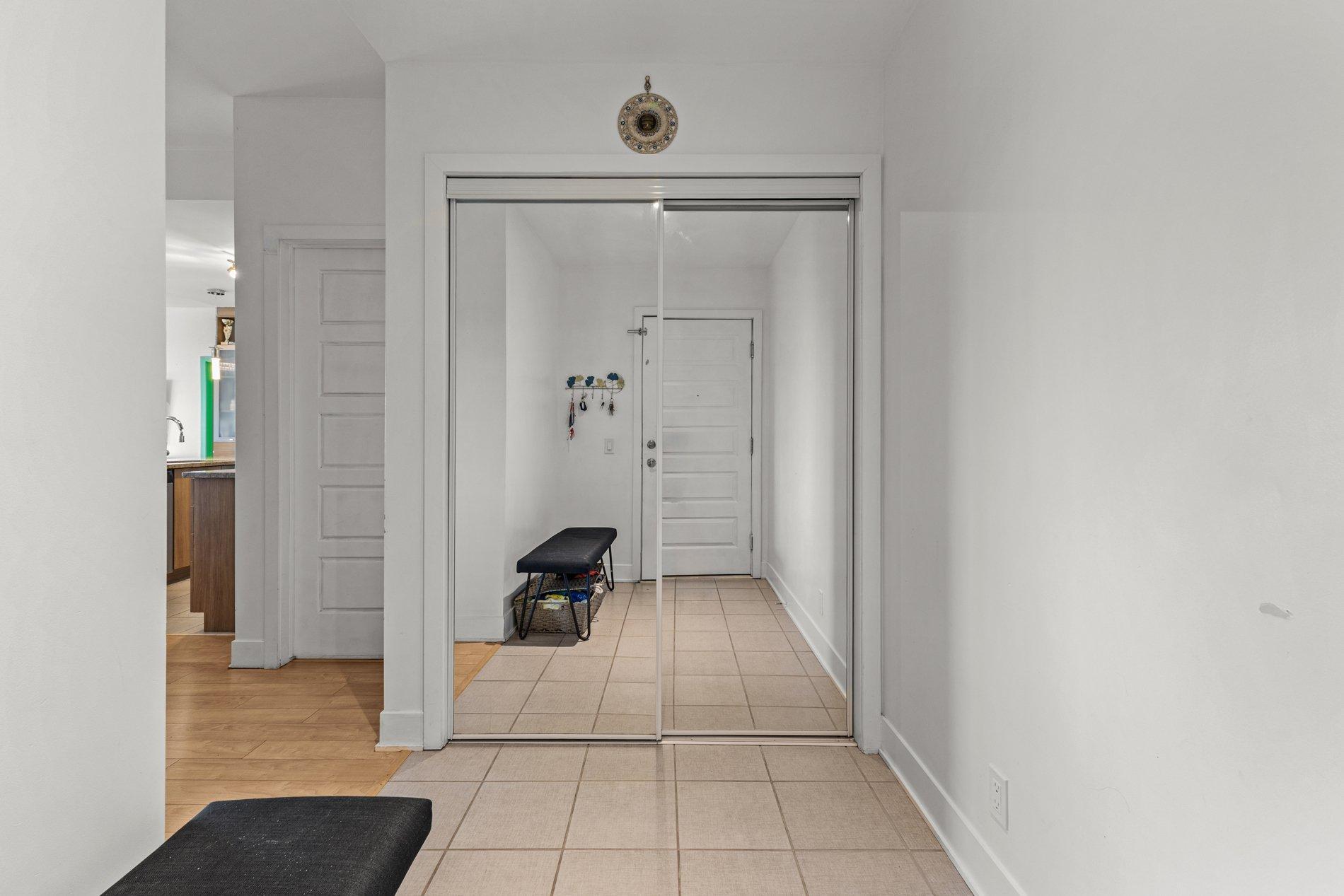 









663


Rue Robert-Élie

, 401,
Laval (Laval-des-Rapides),




QC
H7N3Y9

