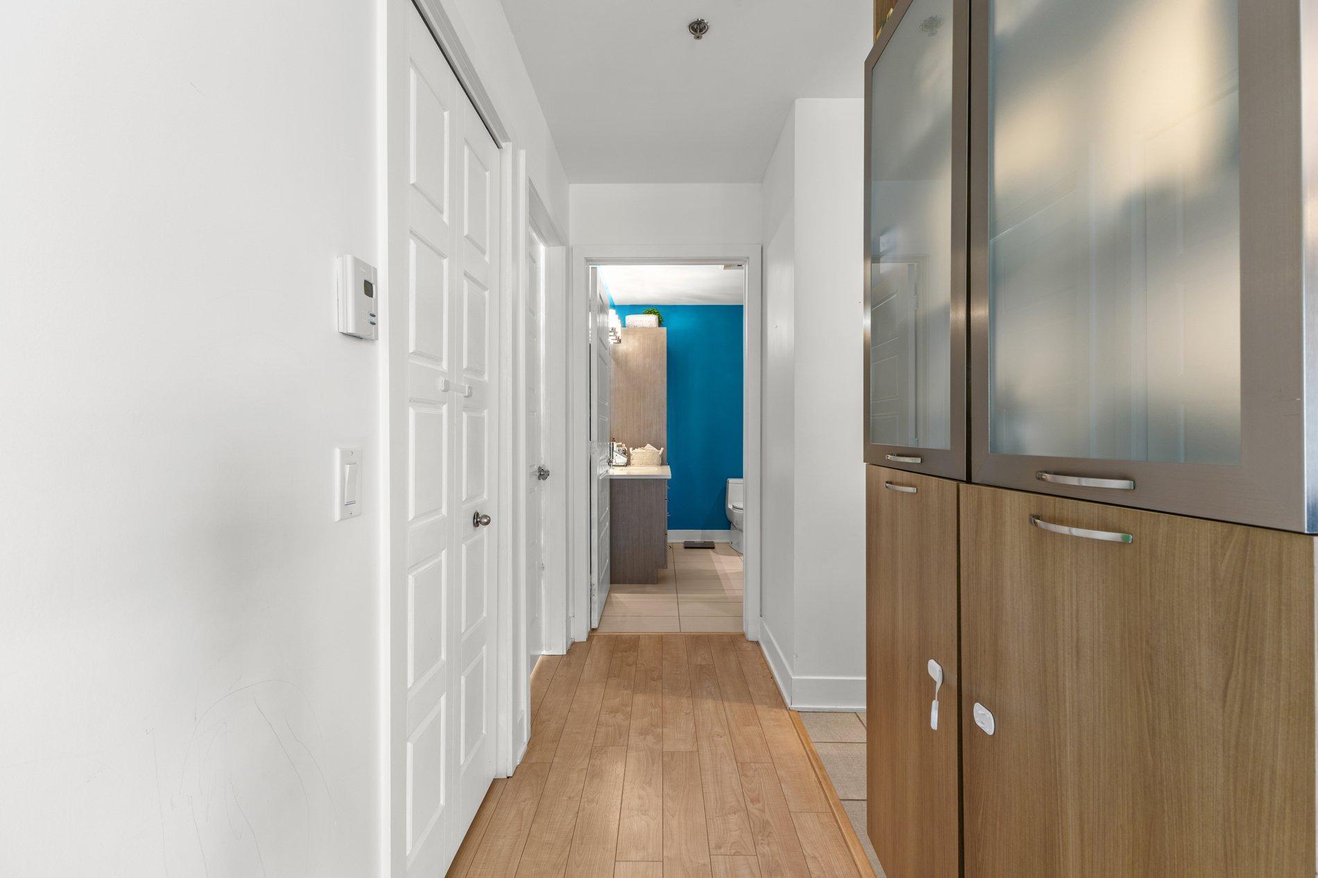 









663


Rue Robert-Élie

, 401,
Laval (Laval-des-Rapides),




QC
H7N3Y9

