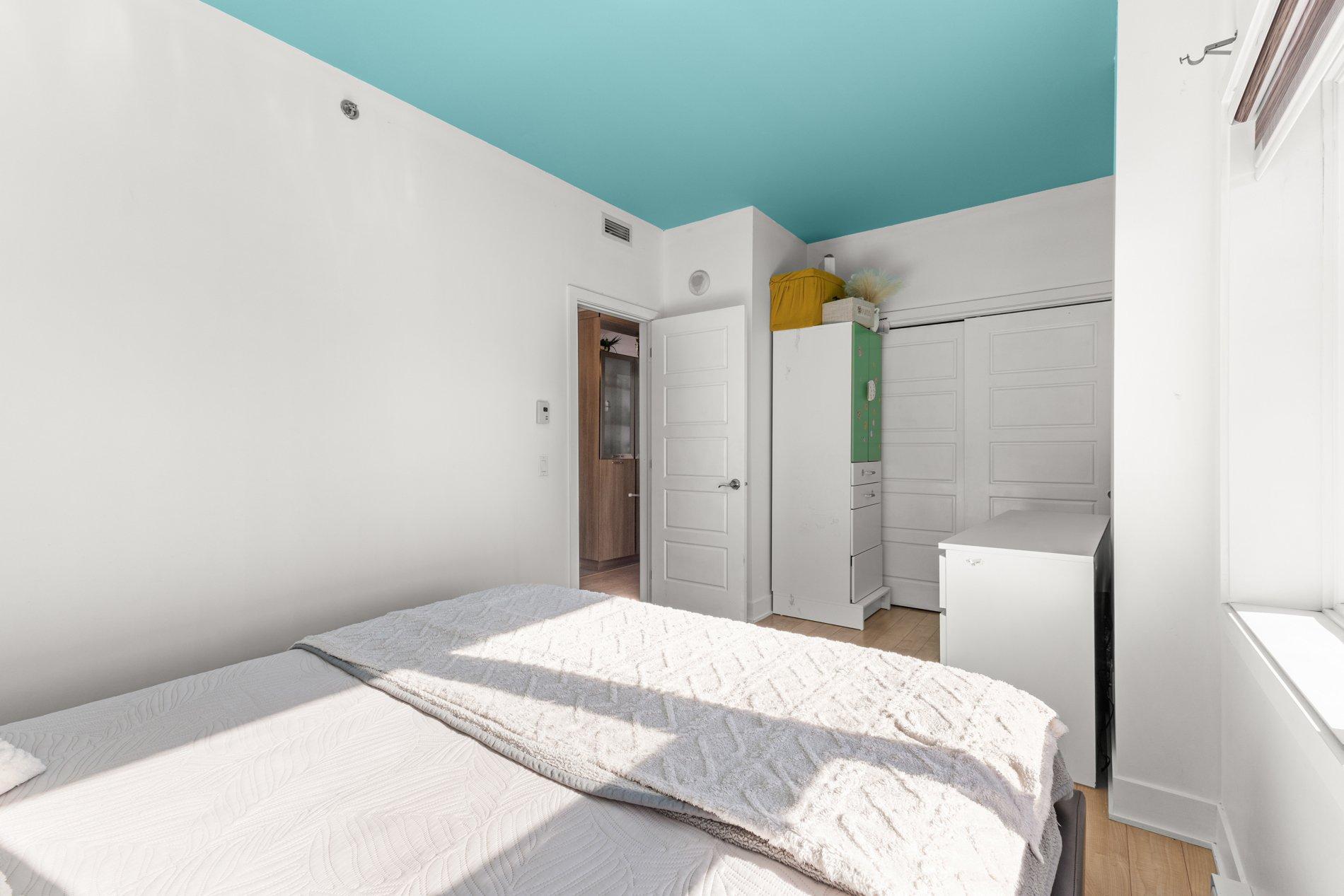 









663


Rue Robert-Élie

, 401,
Laval (Laval-des-Rapides),




QC
H7N3Y9


