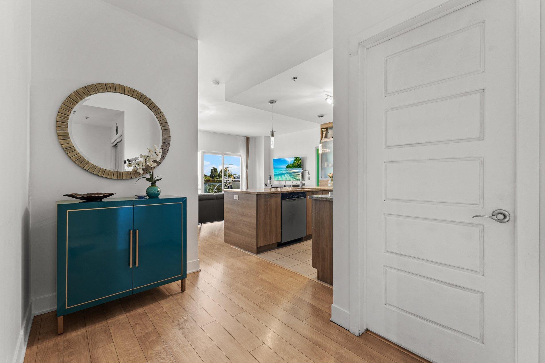 









663


Rue Robert-Élie

, 401,
Laval (Laval-des-Rapides),




QC
H7N3Y9

