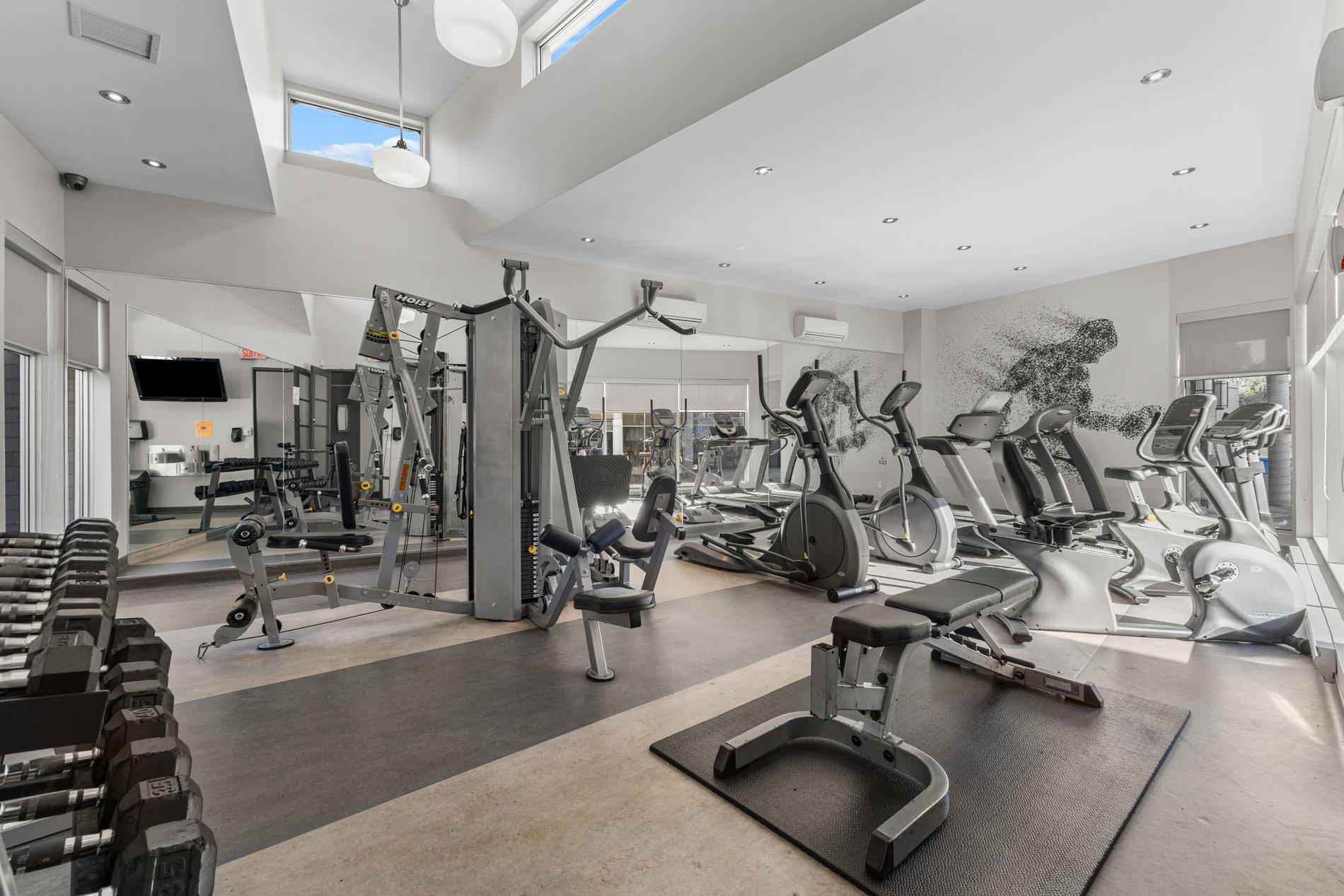 









663


Rue Robert-Élie

, 401,
Laval (Laval-des-Rapides),




QC
H7N3Y9

