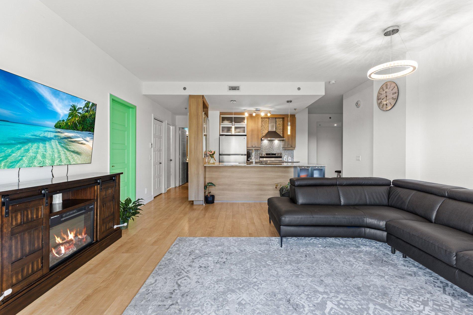 









663


Rue Robert-Élie

, 401,
Laval (Laval-des-Rapides),




QC
H7N3Y9

