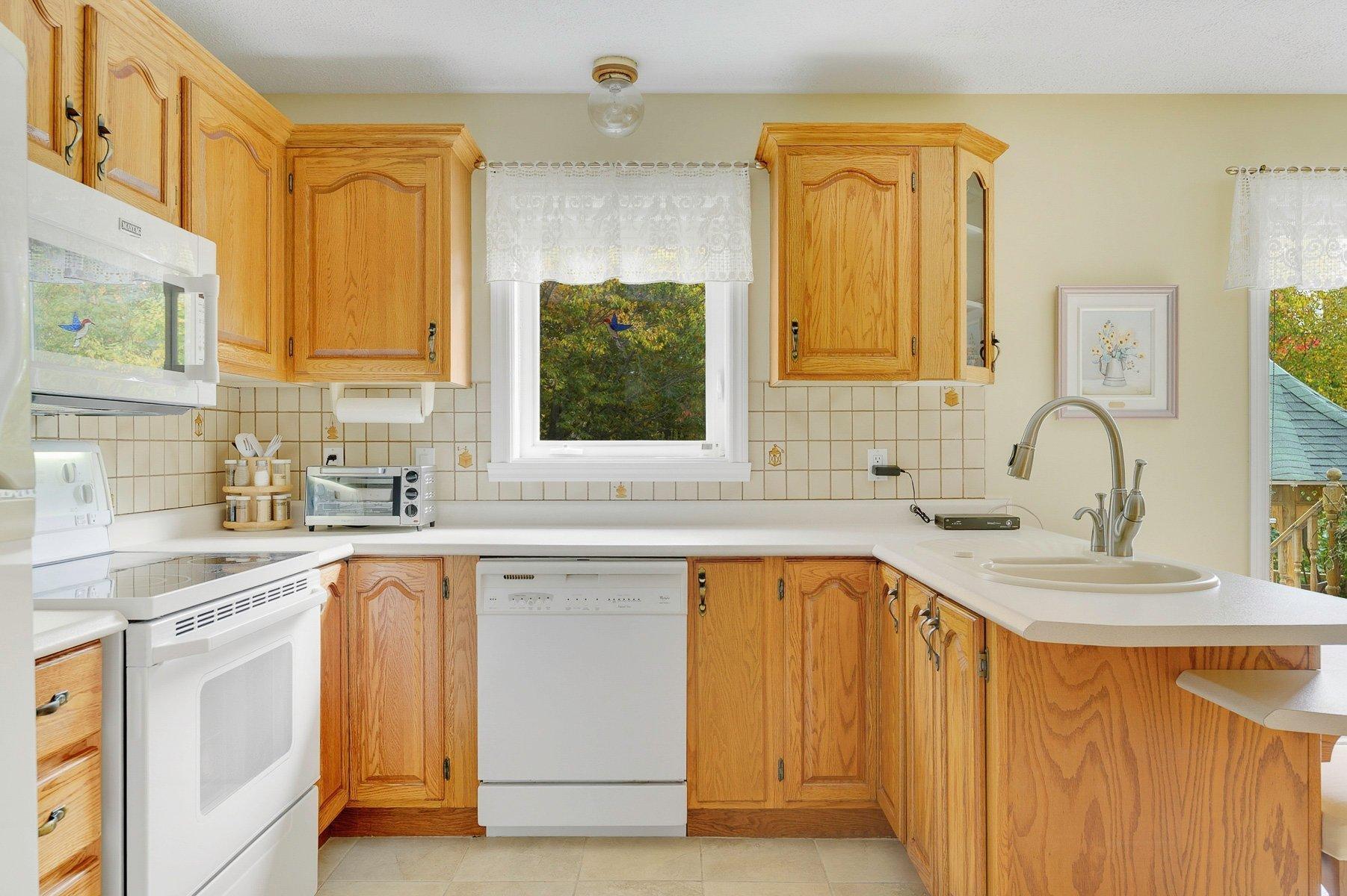 









81


Rue Dominyck

,
Sainte-Agathe-des-Monts,




QC
J8C2Z7


