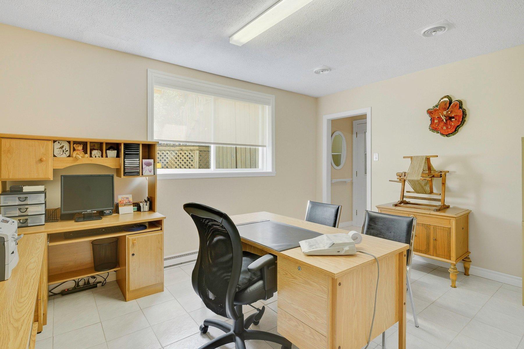 









81


Rue Dominyck

,
Sainte-Agathe-des-Monts,




QC
J8C2Z7

