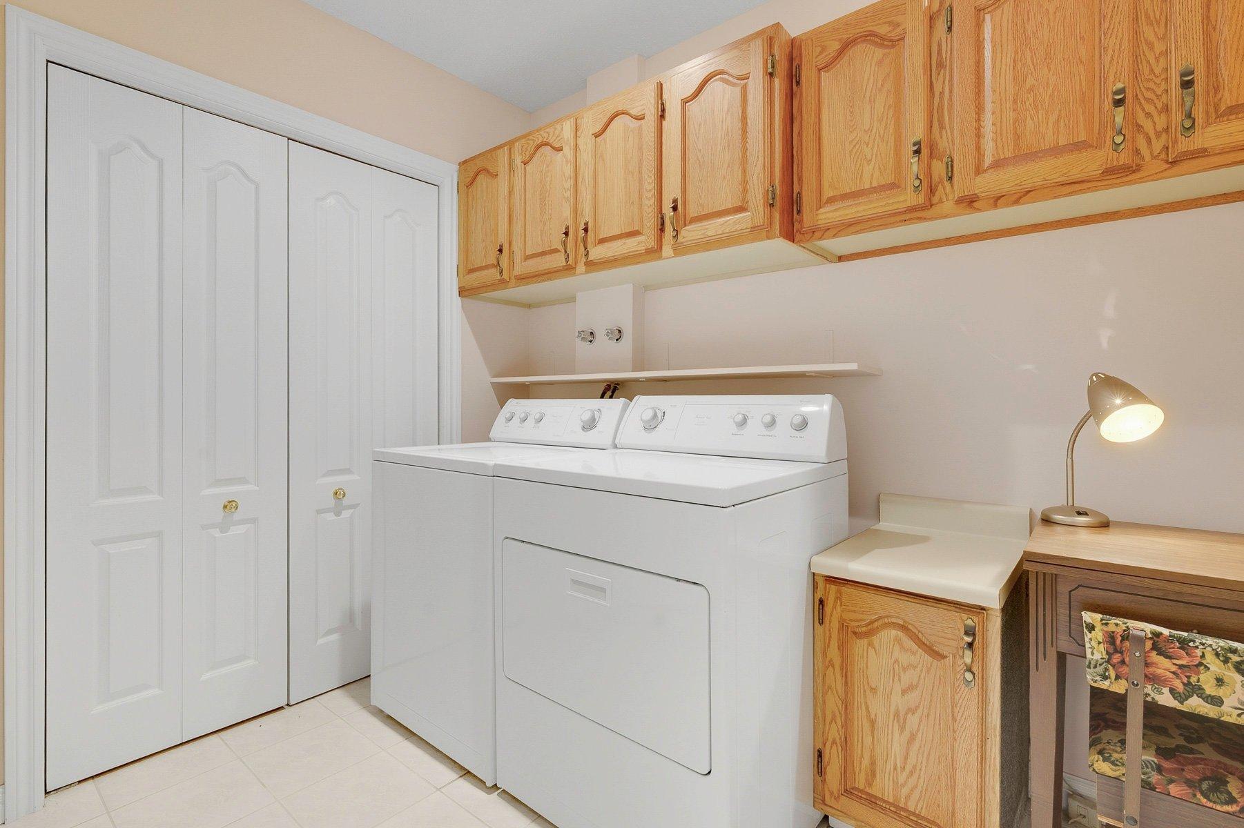 









81


Rue Dominyck

,
Sainte-Agathe-des-Monts,




QC
J8C2Z7

