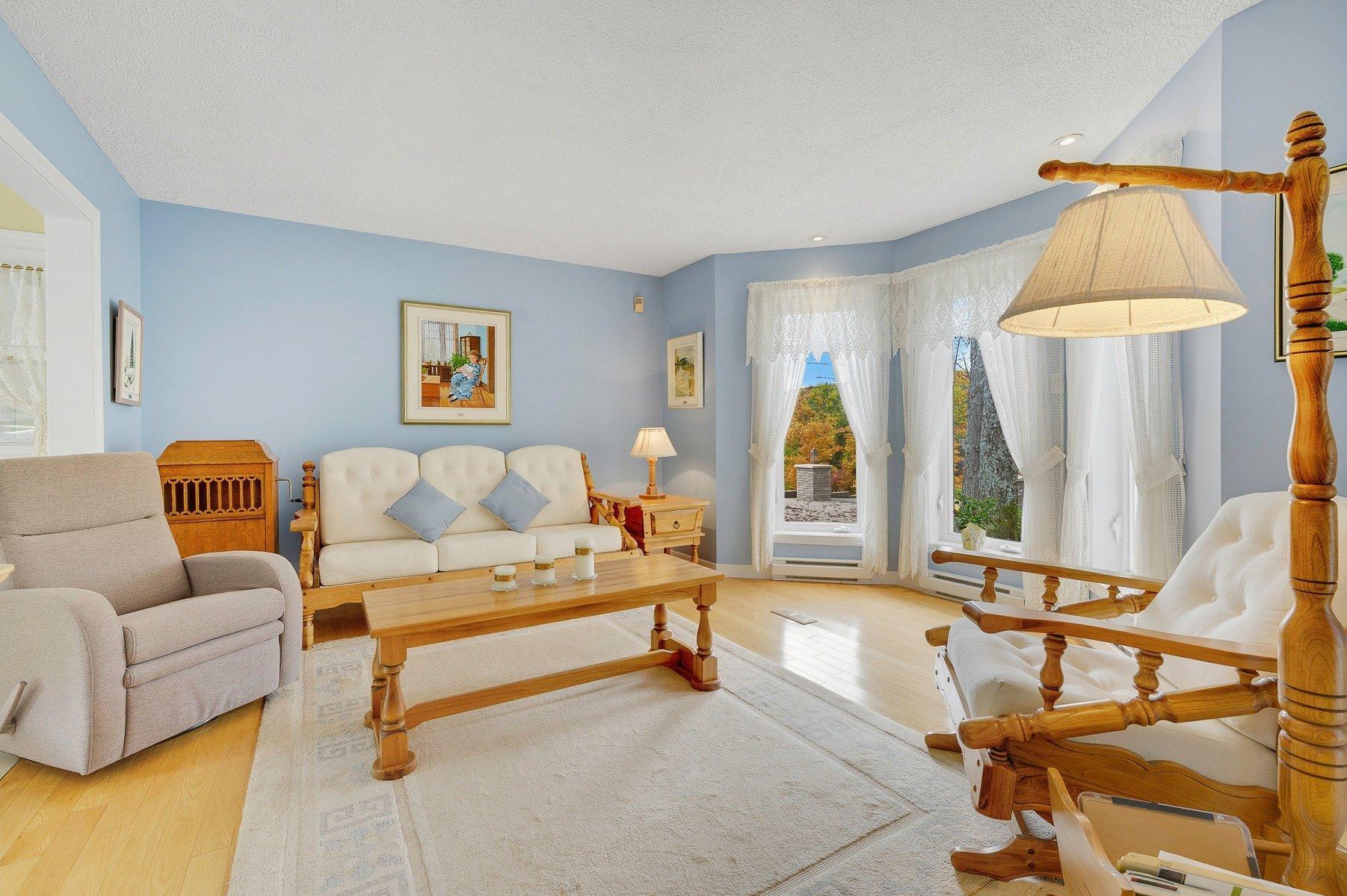 









81


Rue Dominyck

,
Sainte-Agathe-des-Monts,




QC
J8C2Z7

