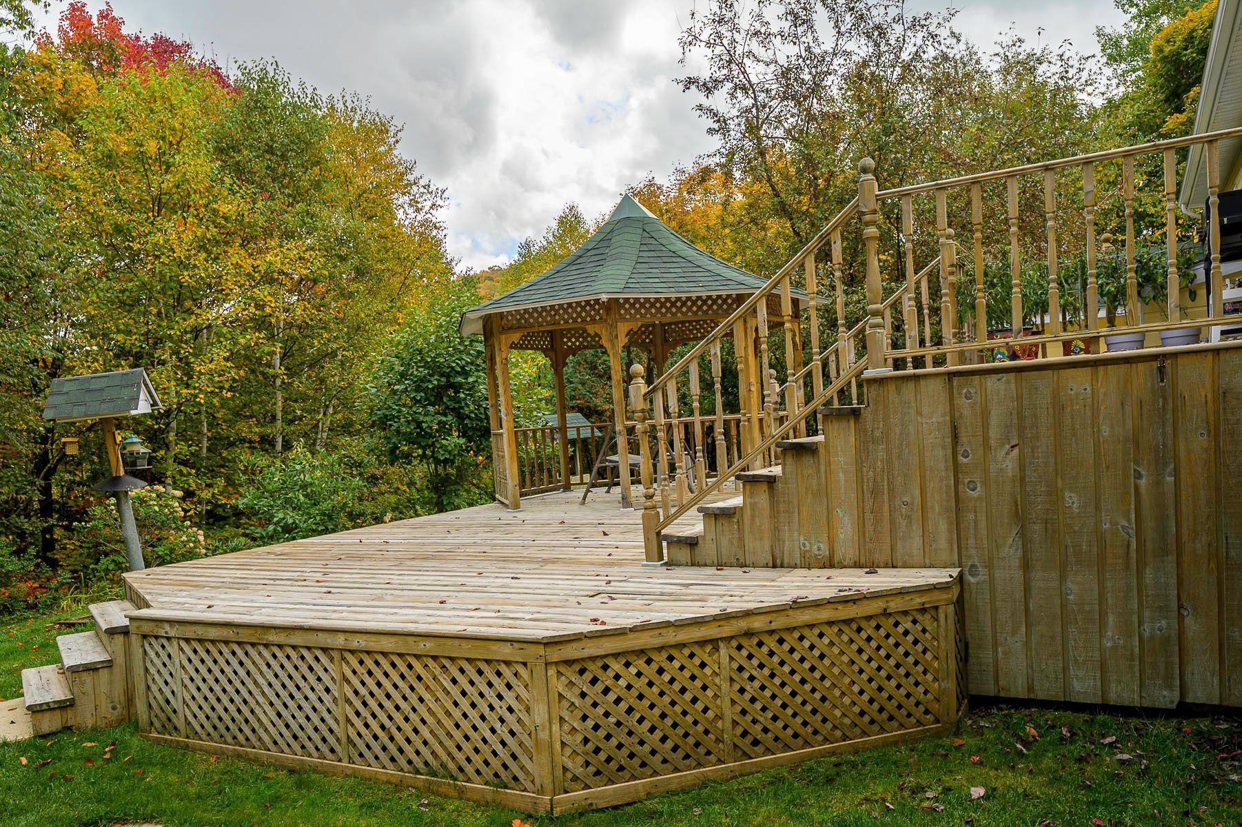 









81


Rue Dominyck

,
Sainte-Agathe-des-Monts,




QC
J8C2Z7

