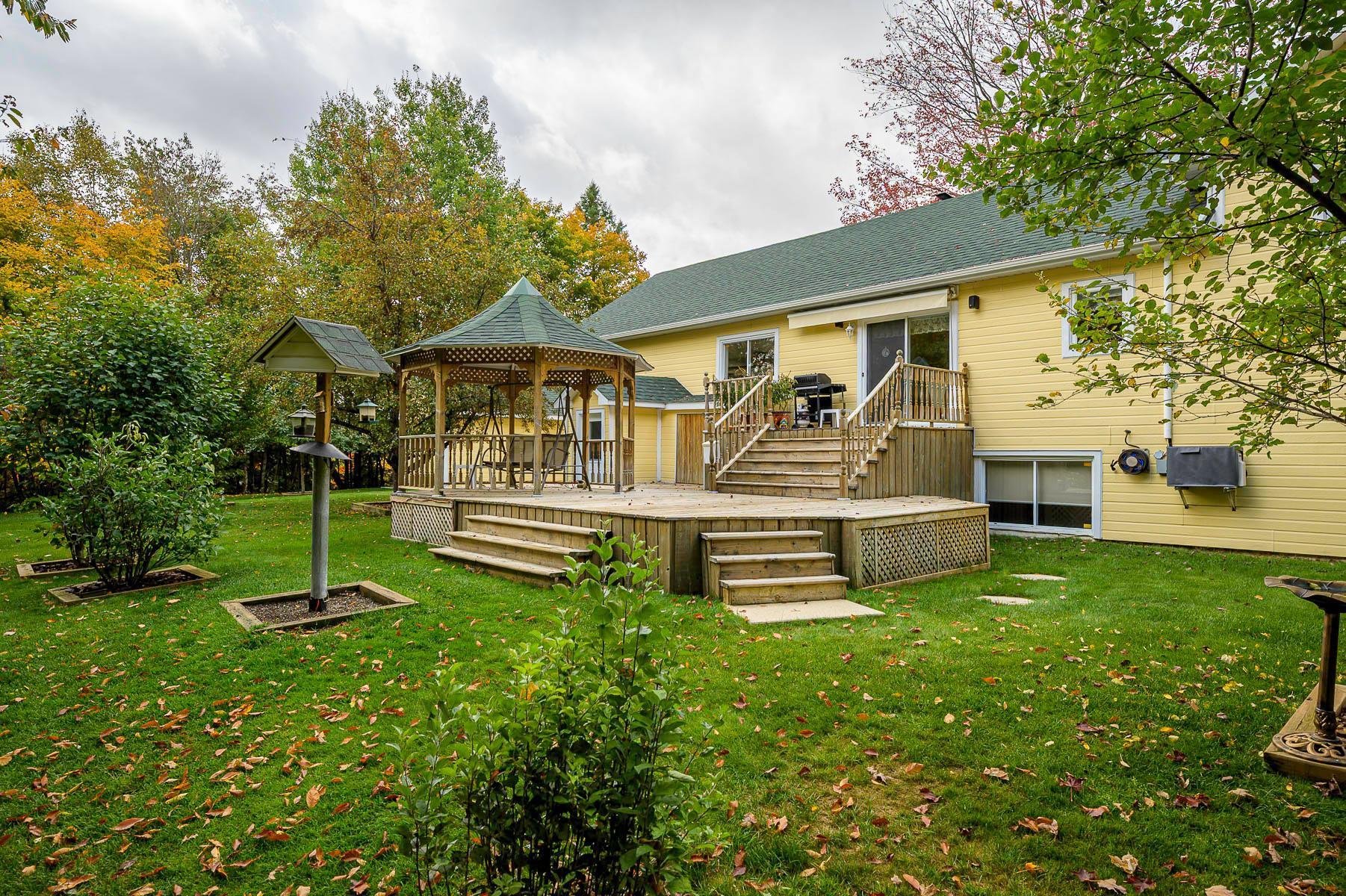 









81


Rue Dominyck

,
Sainte-Agathe-des-Monts,




QC
J8C2Z7


