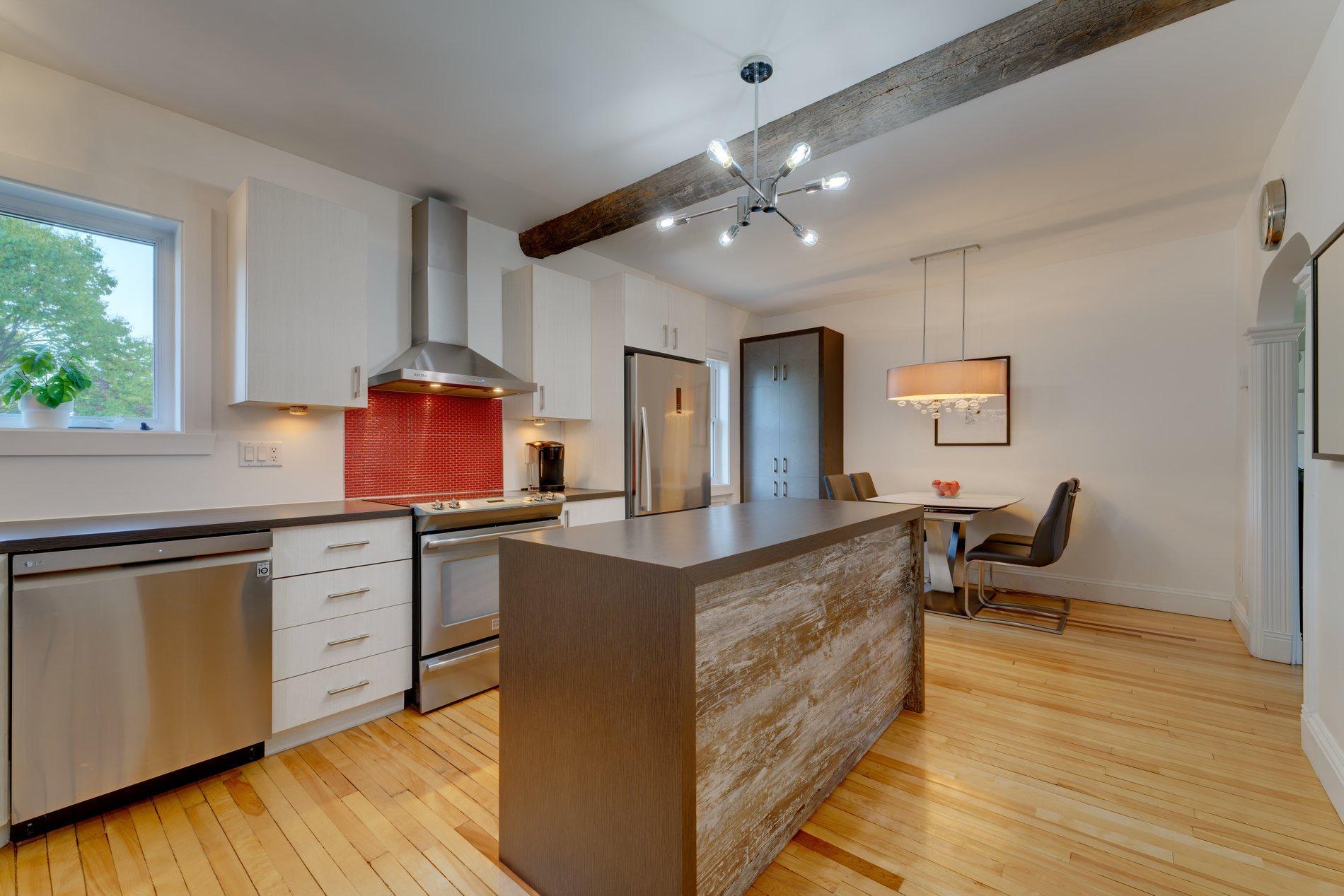 









320


Rue Paré

,
Granby,




QC
J2G5E7

