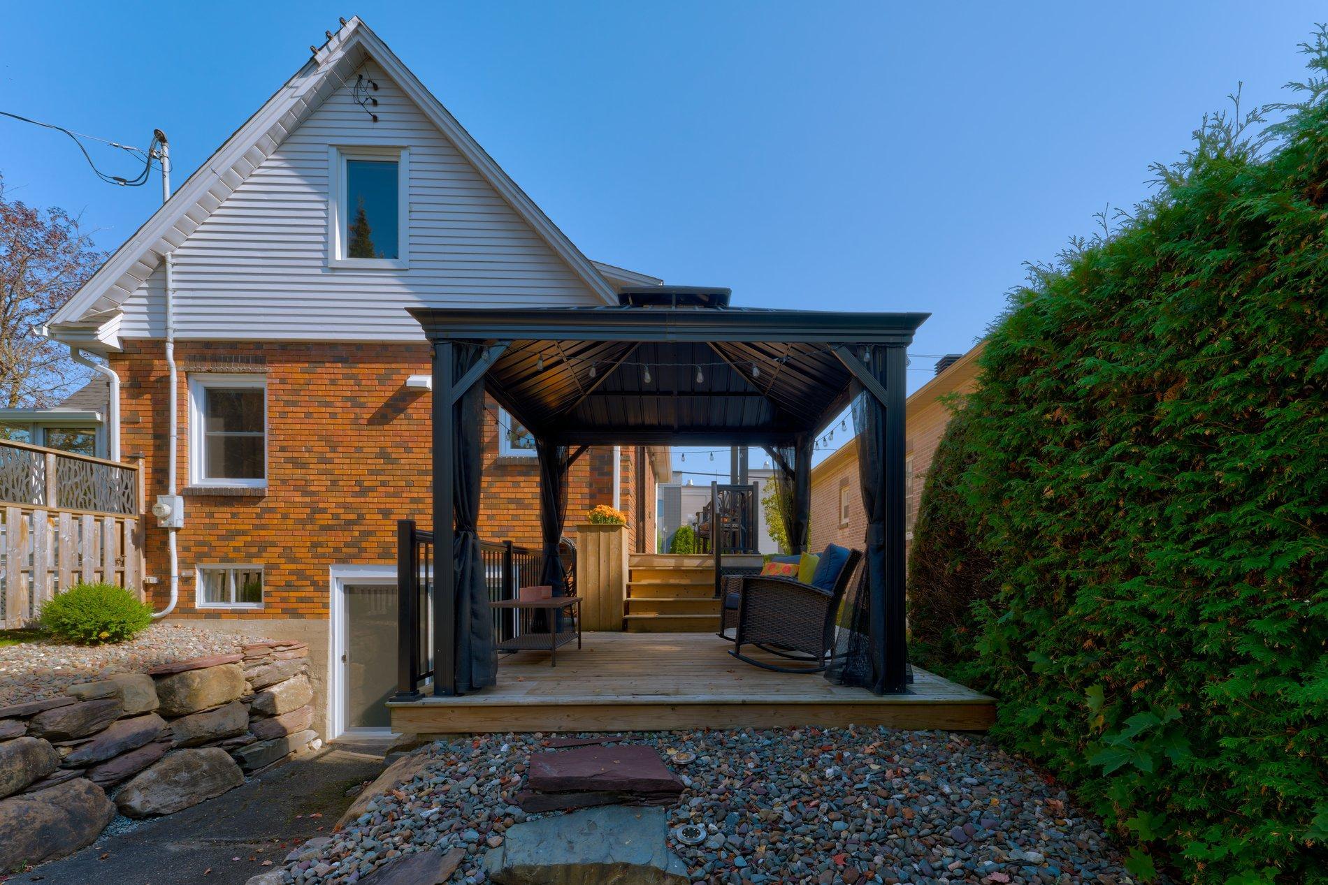 









320


Rue Paré

,
Granby,




QC
J2G5E7

