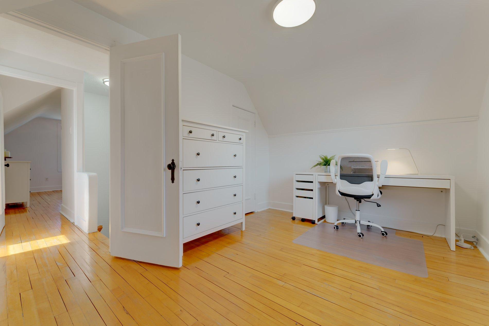 









320


Rue Paré

,
Granby,




QC
J2G5E7


