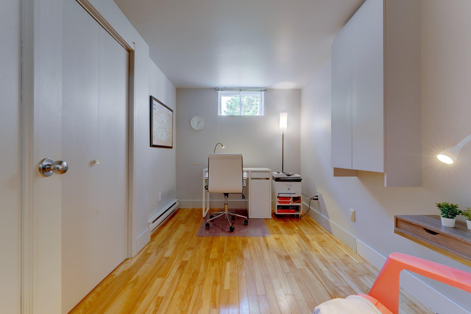 









320


Rue Paré

,
Granby,




QC
J2G5E7

