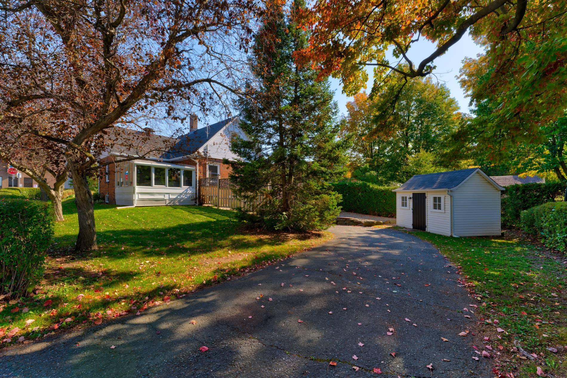 









320


Rue Paré

,
Granby,




QC
J2G5E7

