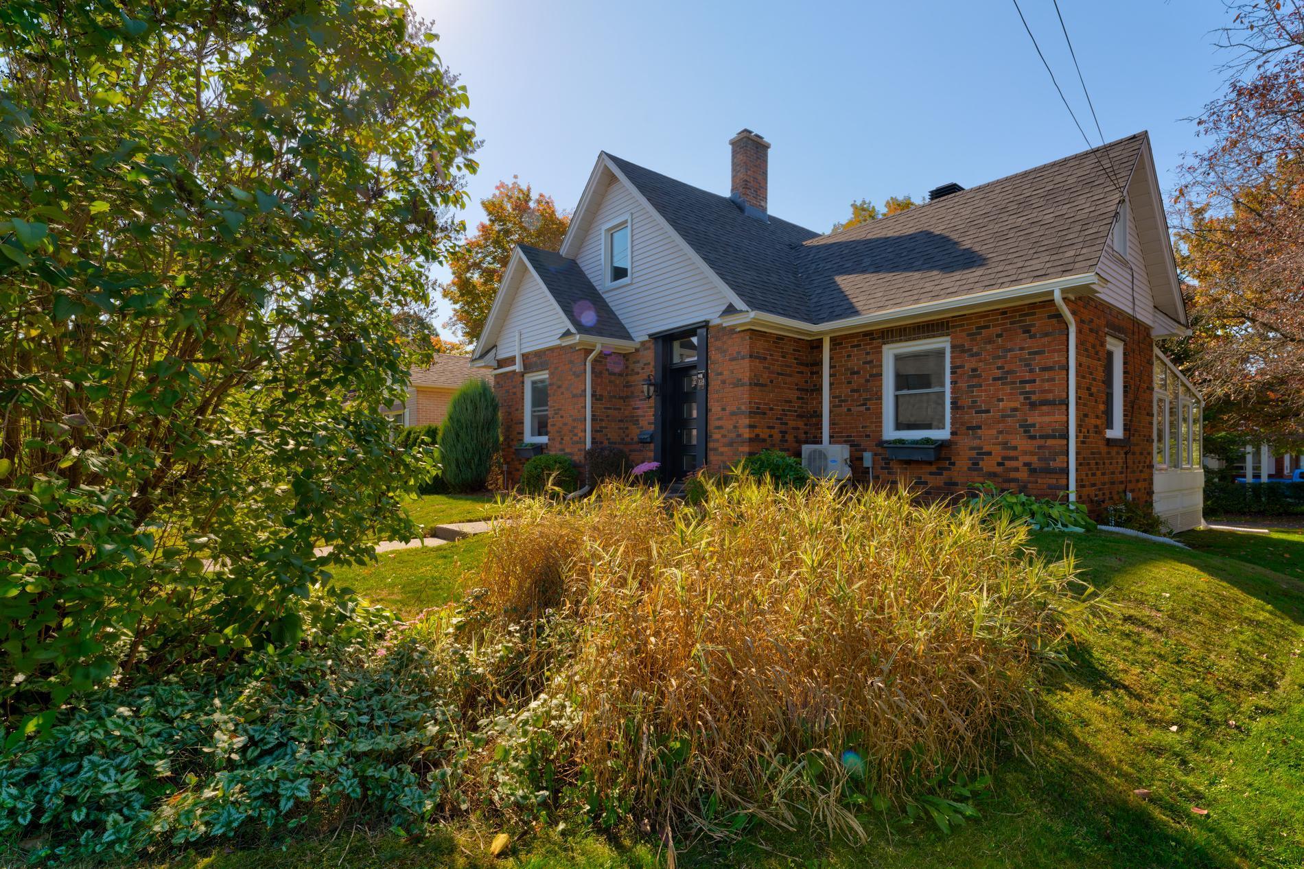 









320


Rue Paré

,
Granby,




QC
J2G5E7

