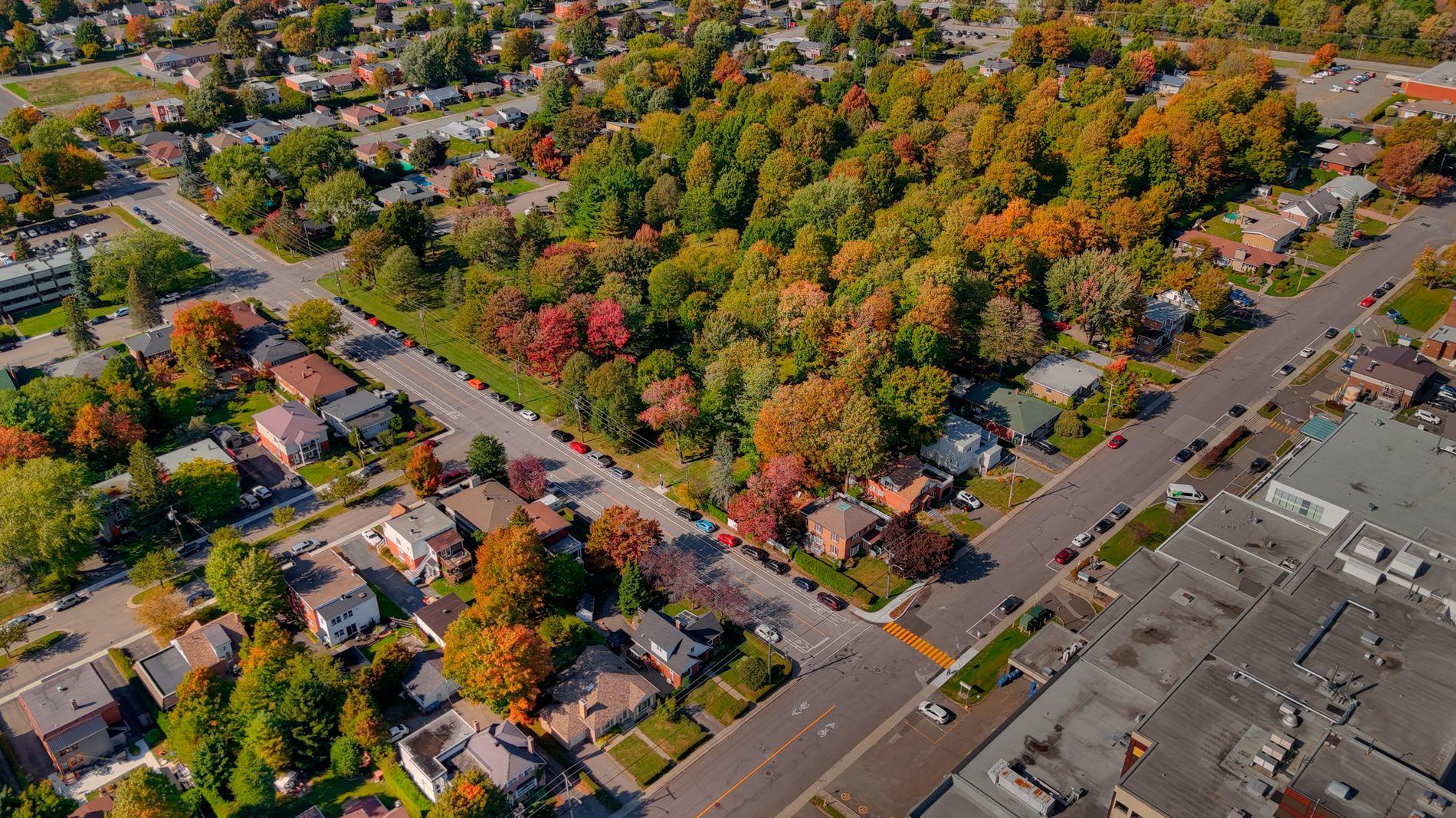 









320


Rue Paré

,
Granby,




QC
J2G5E7

