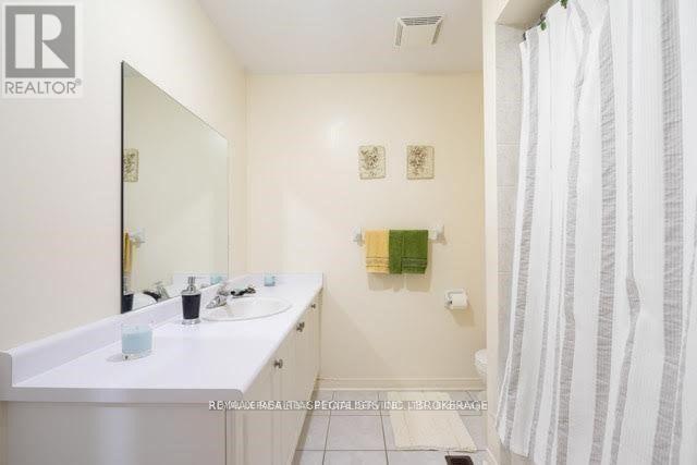 












439 ASPENDALE CRESCENT

,
Mississauga,




Ontario
L5W0E7

