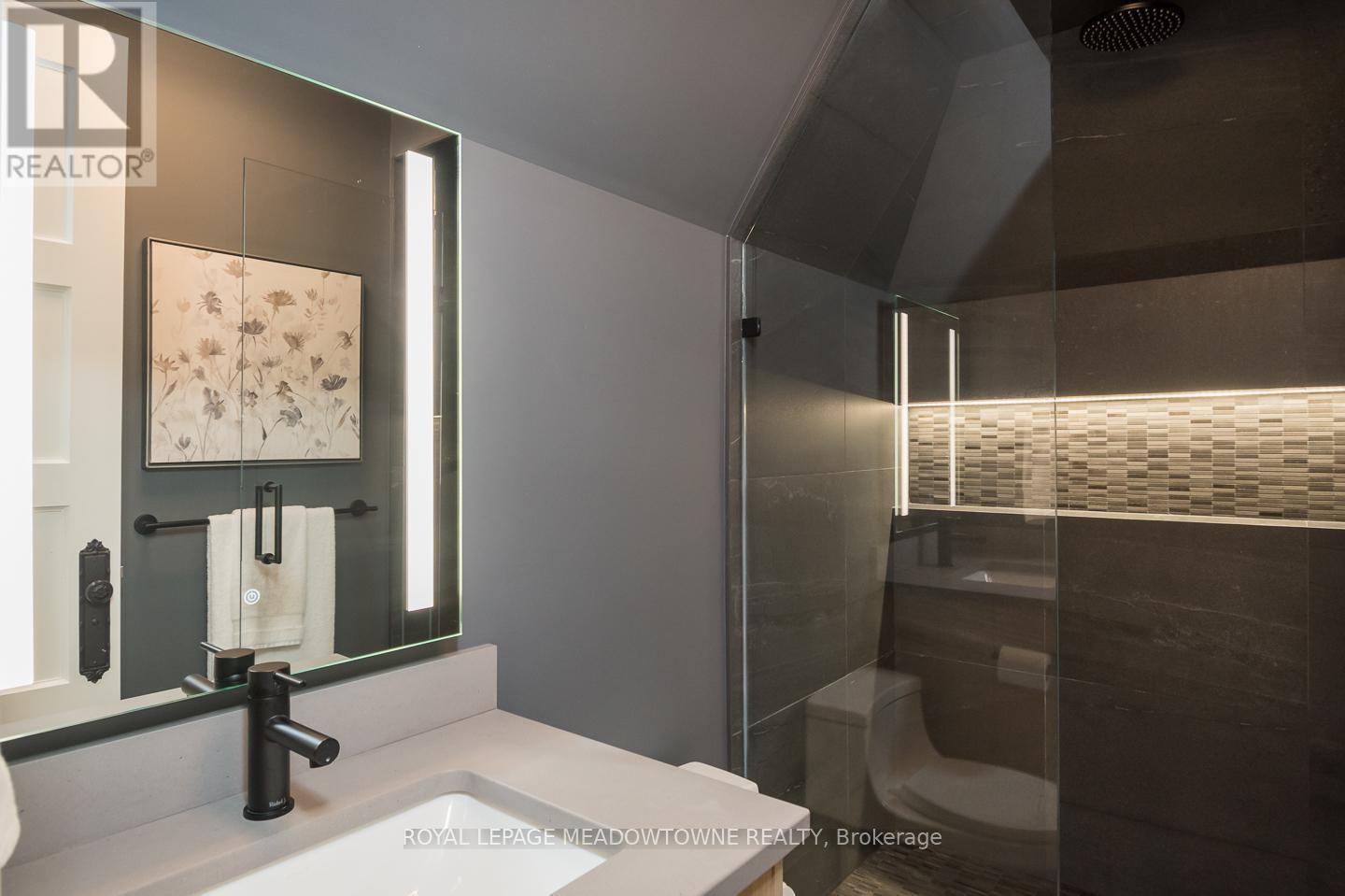












13160 NASSAGAWEYA ESQUESING TOWNLINE

,
Milton,




Ontario
L7J2L7

