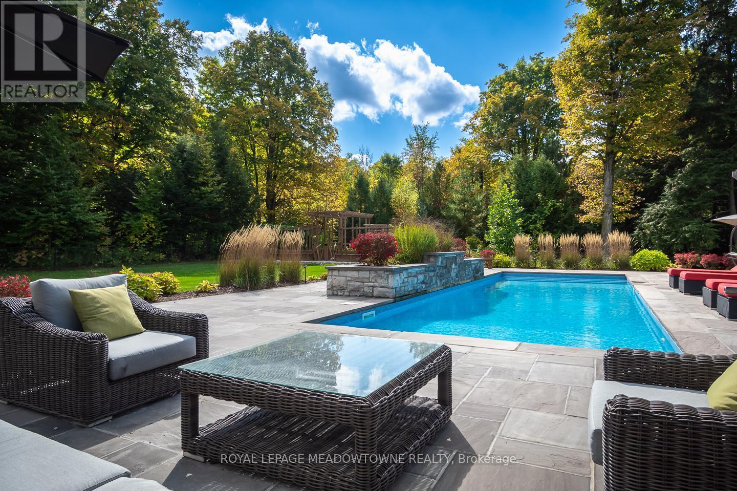 












13160 NASSAGAWEYA ESQUESING TOWNLINE

,
Milton,




Ontario
L7J2L7

