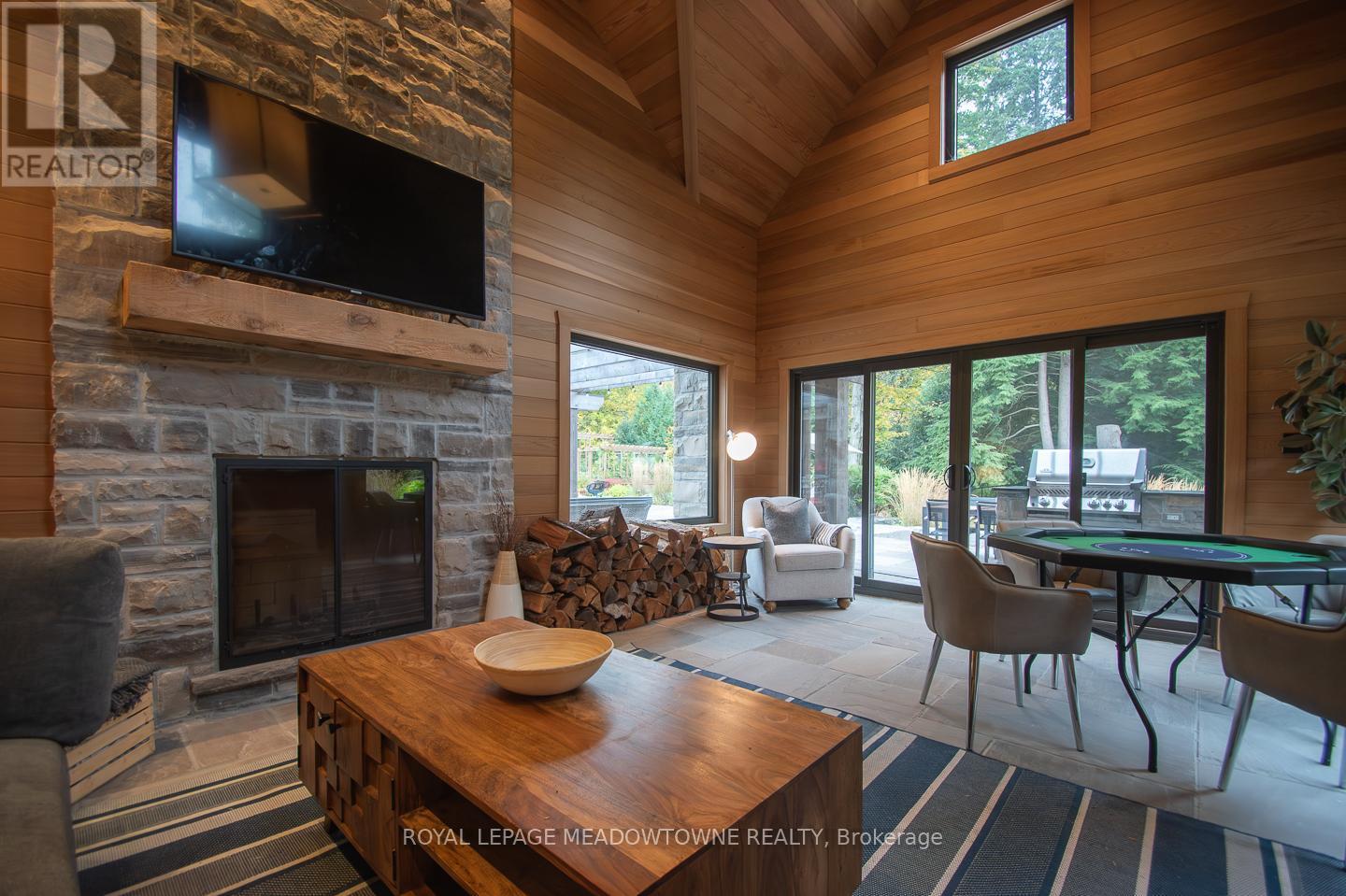 












13160 NASSAGAWEYA ESQUESING TOWNLINE

,
Milton,




Ontario
L7J2L7

