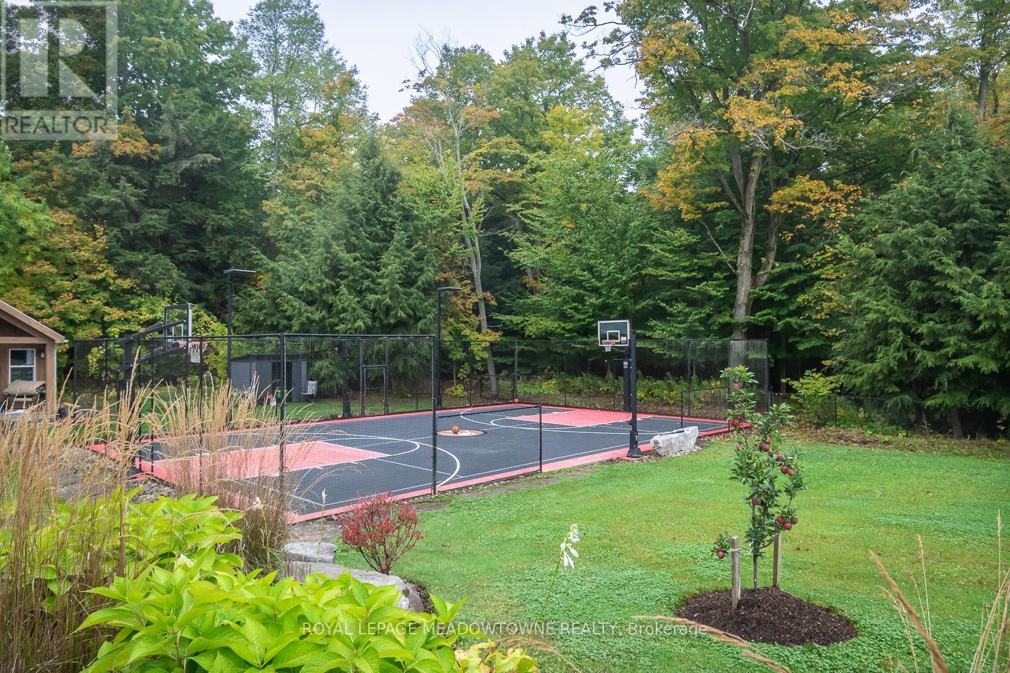 












13160 NASSAGAWEYA ESQUESING TOWNLINE

,
Milton,




Ontario
L7J2L7


