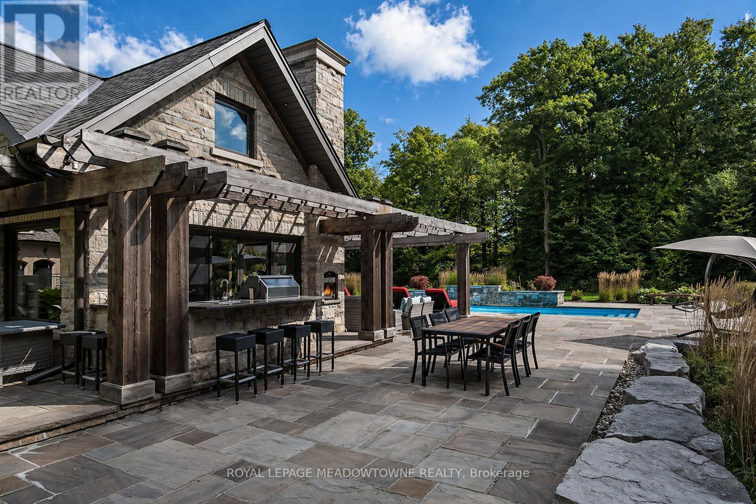 












13160 NASSAGAWEYA ESQUESING TOWNLINE

,
Milton,




Ontario
L7J2L7

