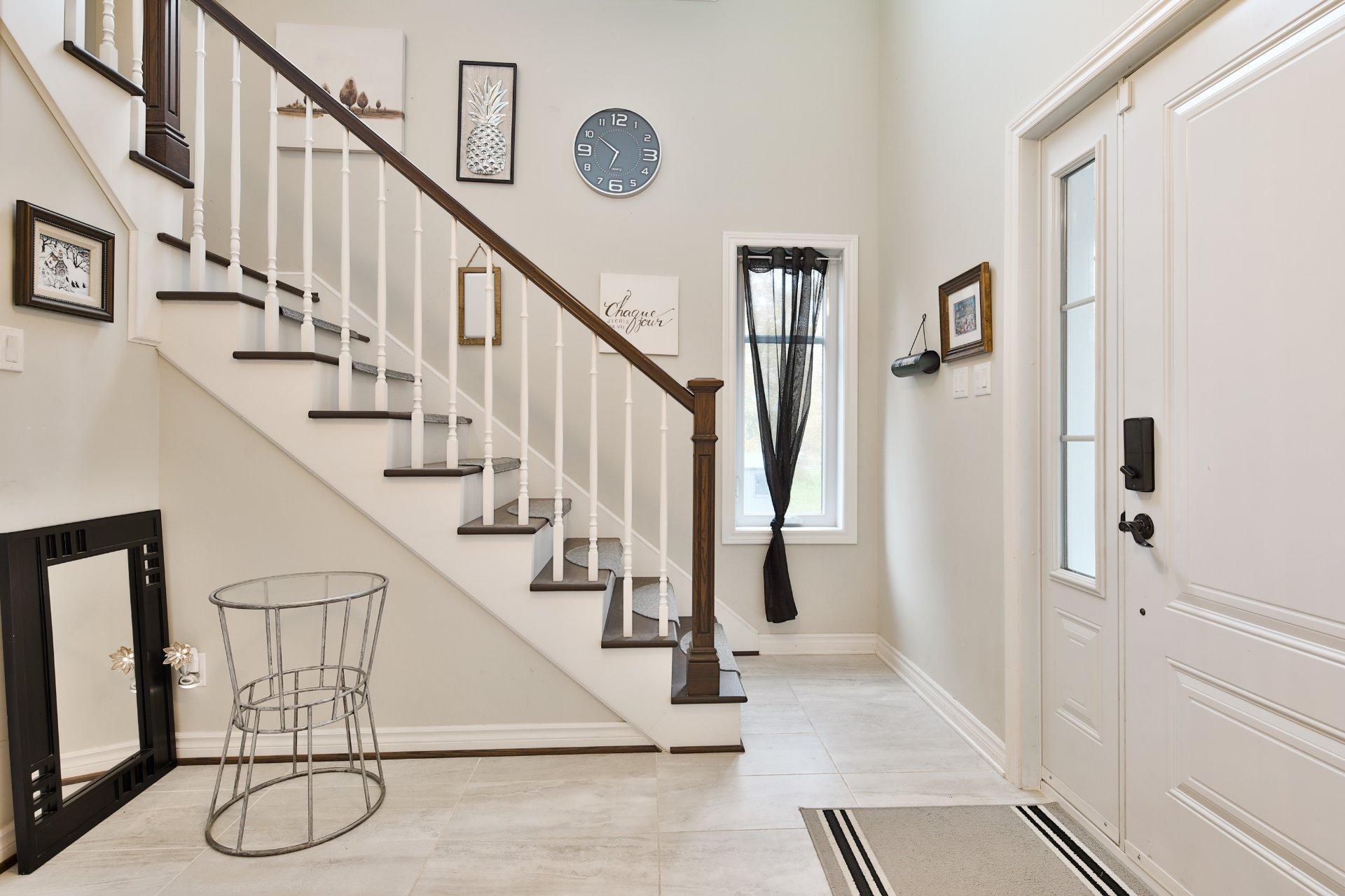 









5142


Ch. Salaberry

,
Carignan,




QC
J3L0K4

