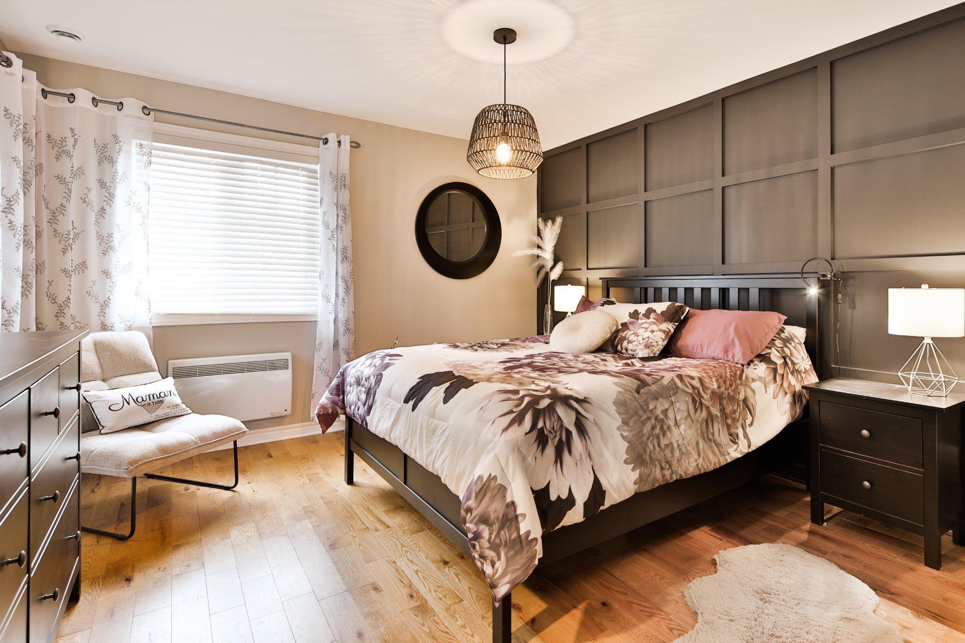 









5142


Ch. Salaberry

,
Carignan,




QC
J3L0K4

