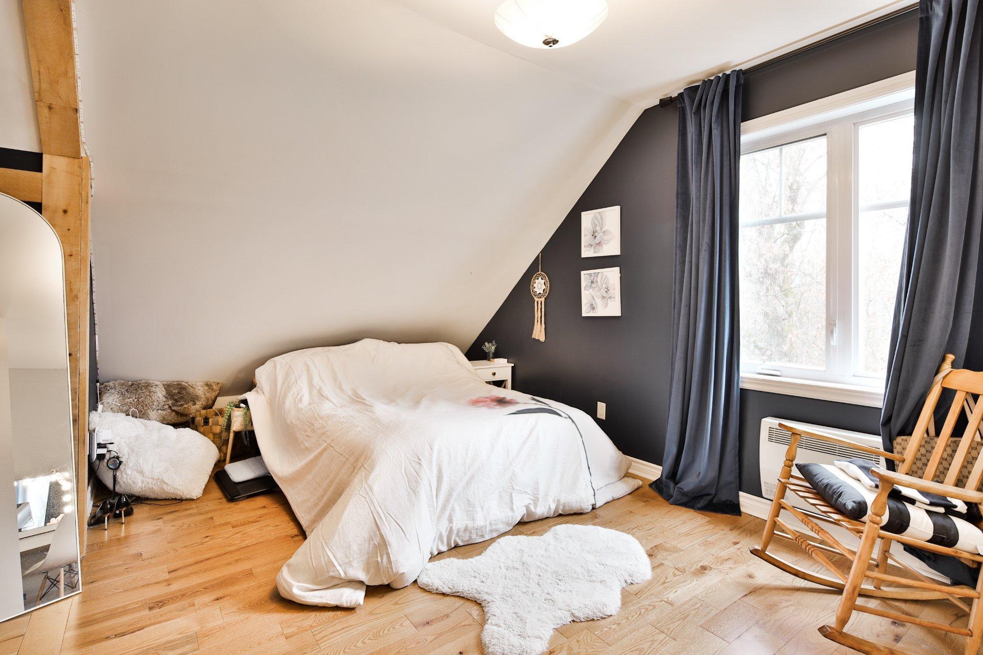 









5142


Ch. Salaberry

,
Carignan,




QC
J3L0K4

