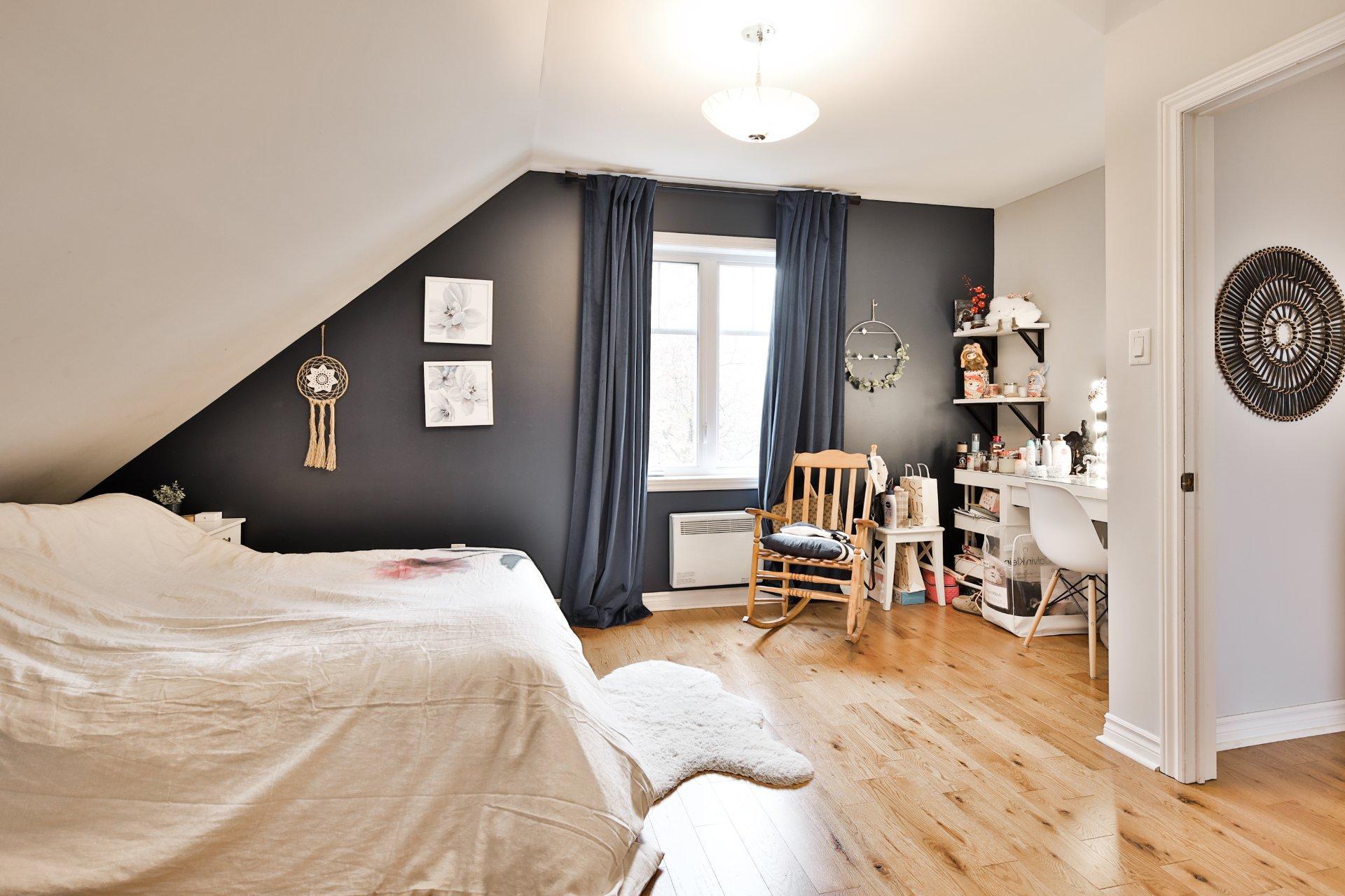 









5142


Ch. Salaberry

,
Carignan,




QC
J3L0K4

