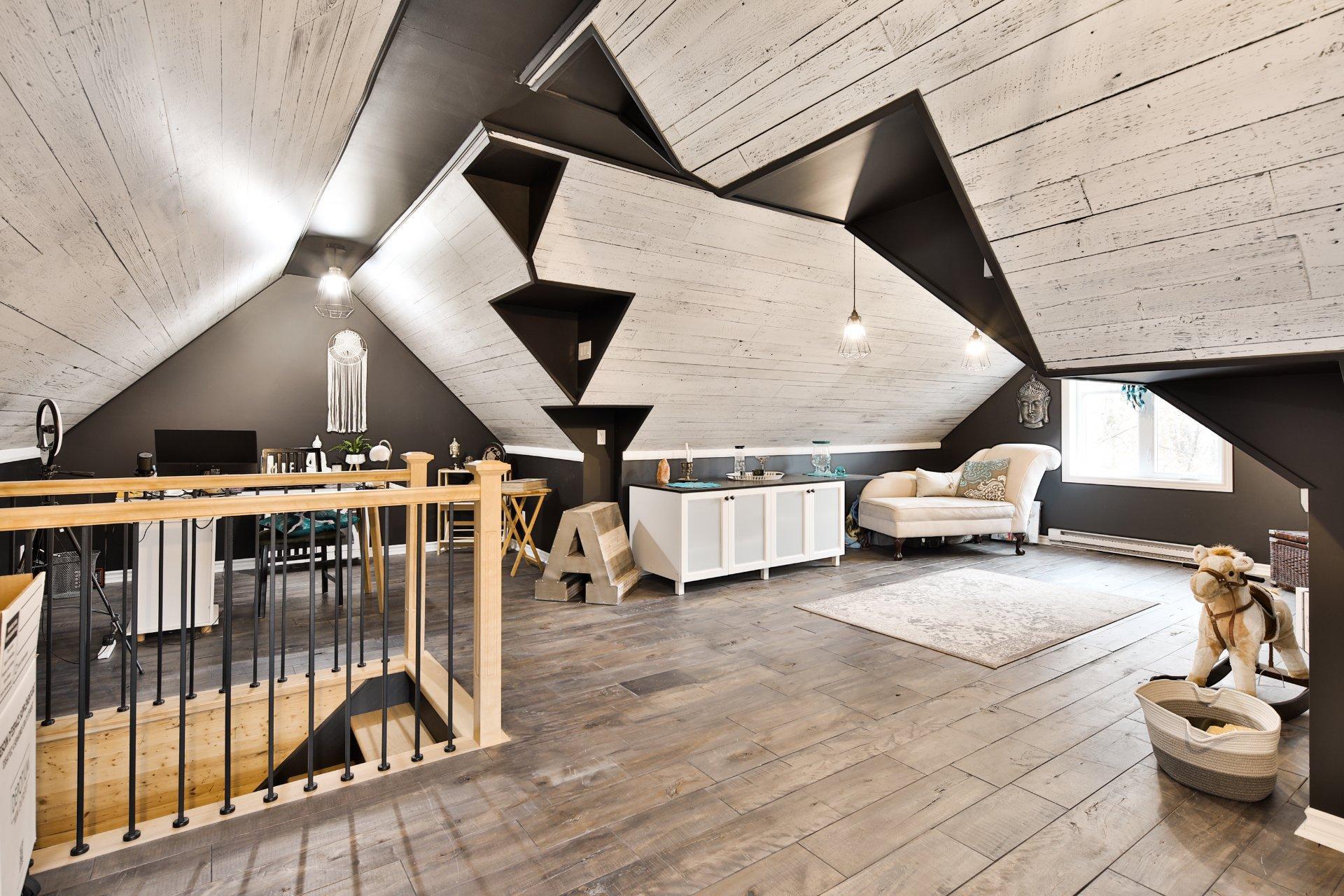 









5142


Ch. Salaberry

,
Carignan,




QC
J3L0K4

