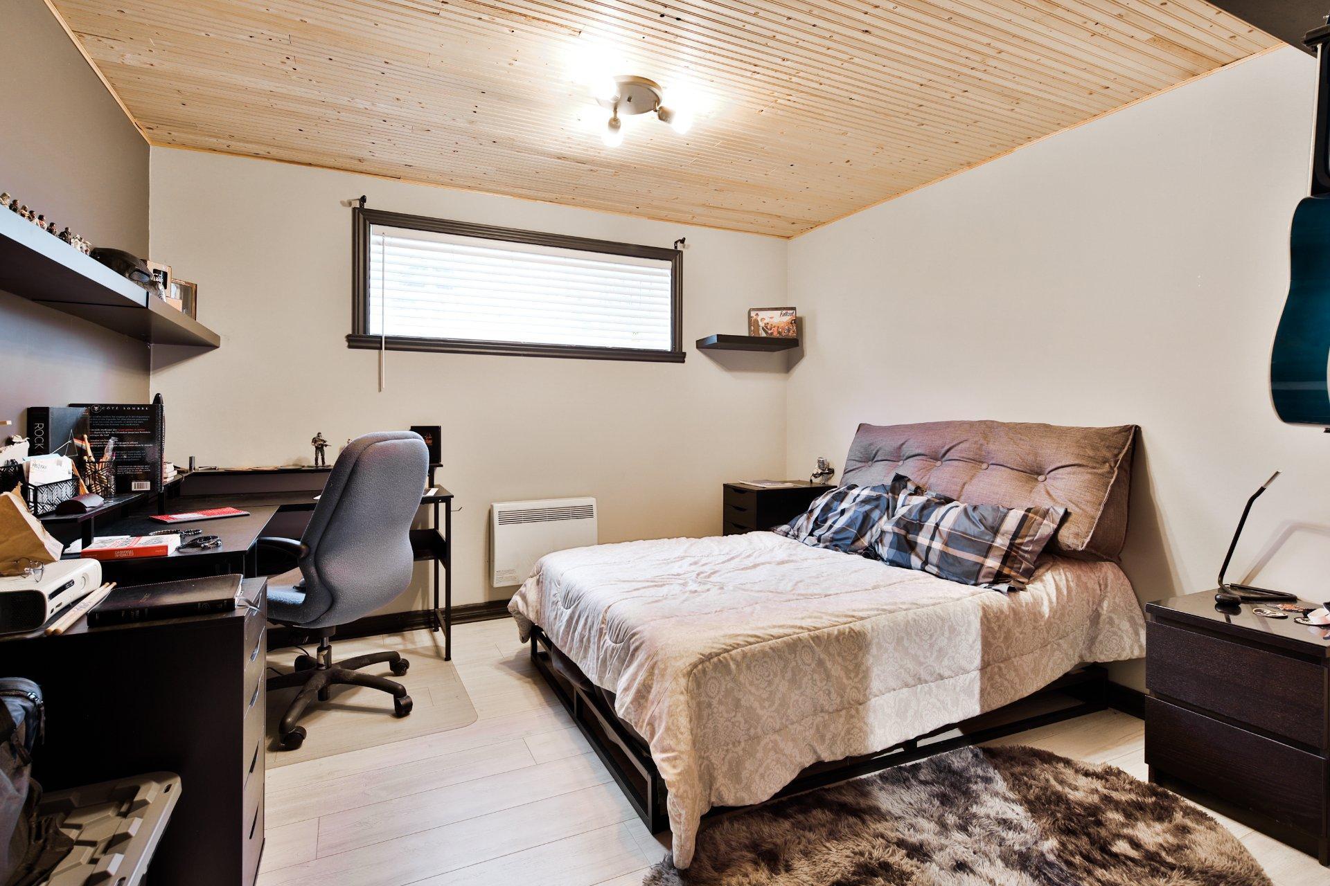 









5142


Ch. Salaberry

,
Carignan,




QC
J3L0K4

