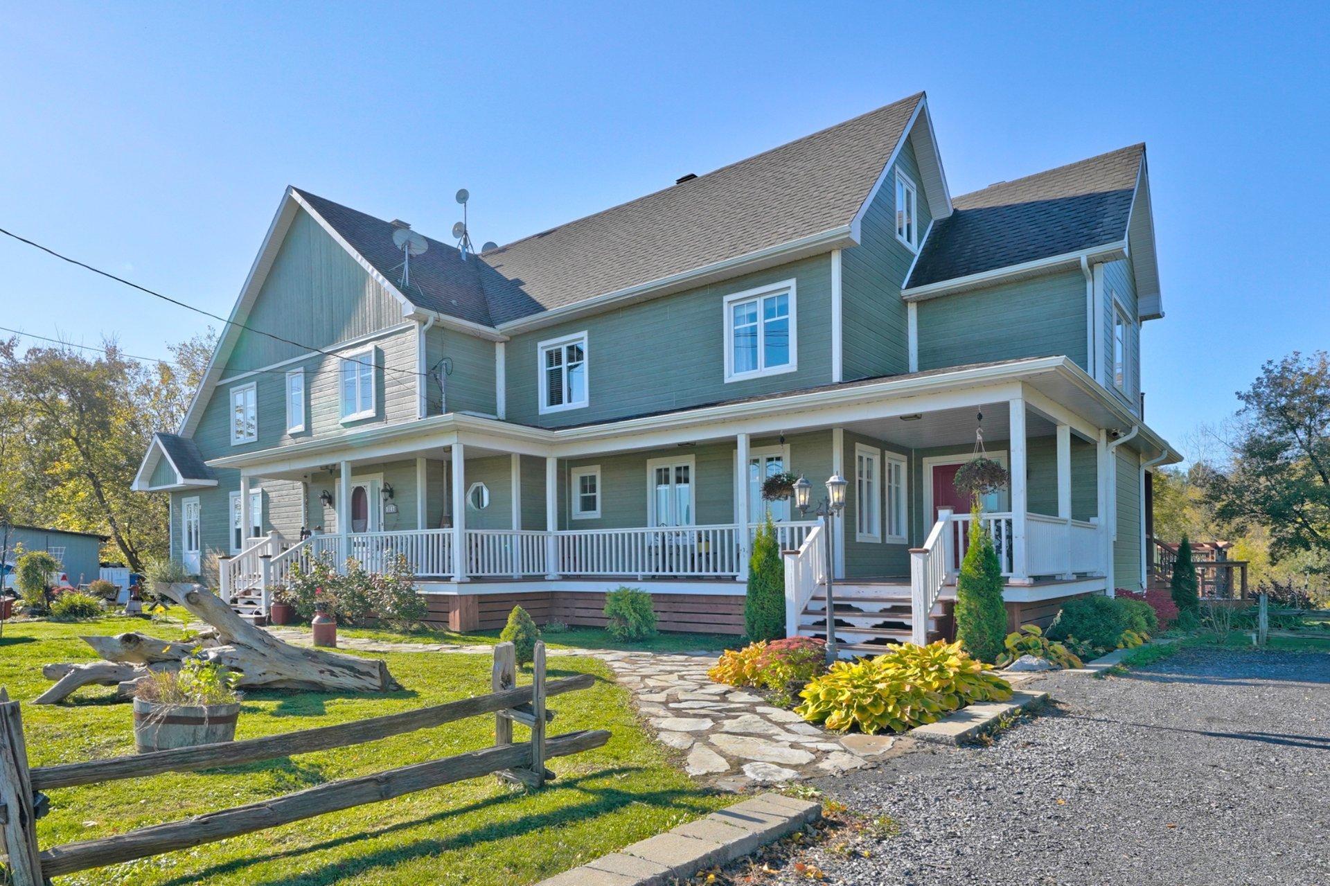 









5142


Ch. Salaberry

,
Carignan,




QC
J3L0K4

