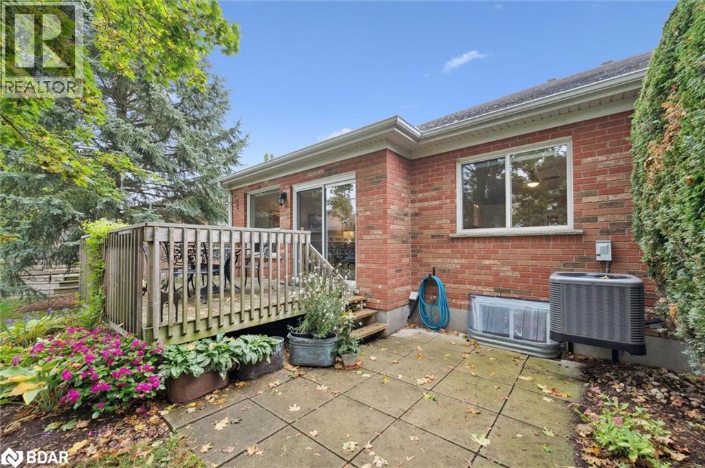 












11 MAGNOLIA Lane

,
Guelph,




Ontario
N1G4X7

