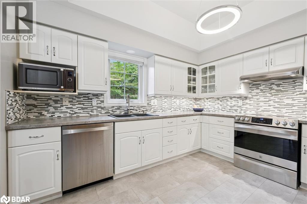 












11 MAGNOLIA Lane

,
Guelph,




Ontario
N1G4X7

