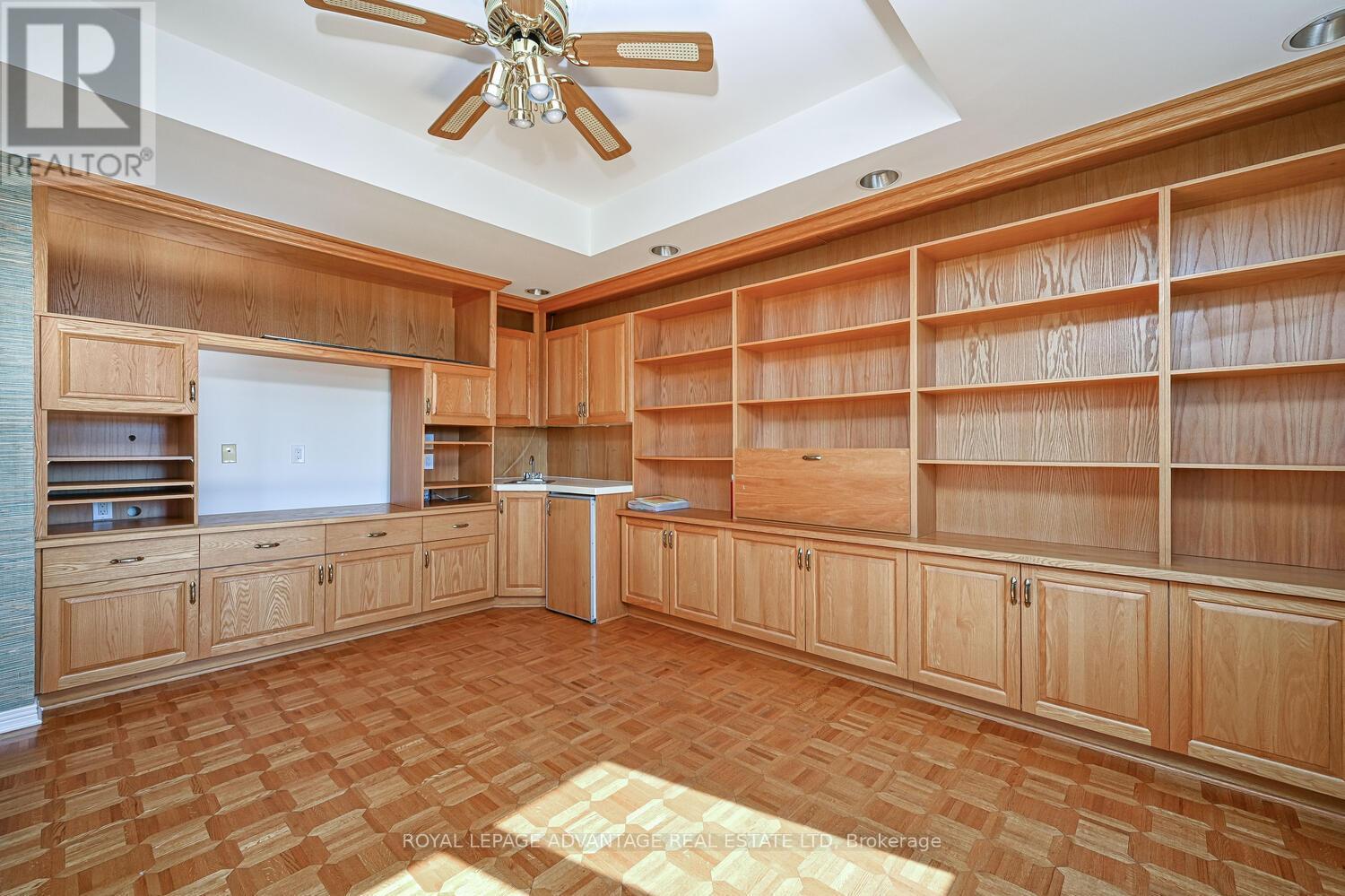 












401 - 10 ARMSTRONG DRIVE

,
Smiths Falls,




Ontario
K7A5H8

