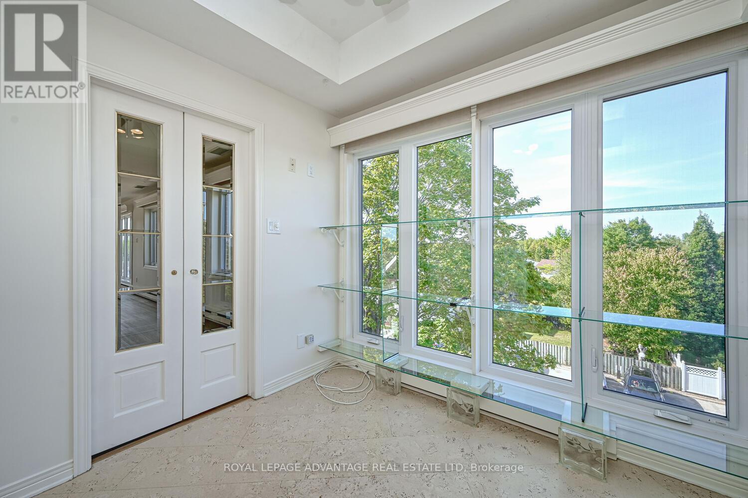 












401 - 10 ARMSTRONG DRIVE

,
Smiths Falls,




Ontario
K7A5H8

