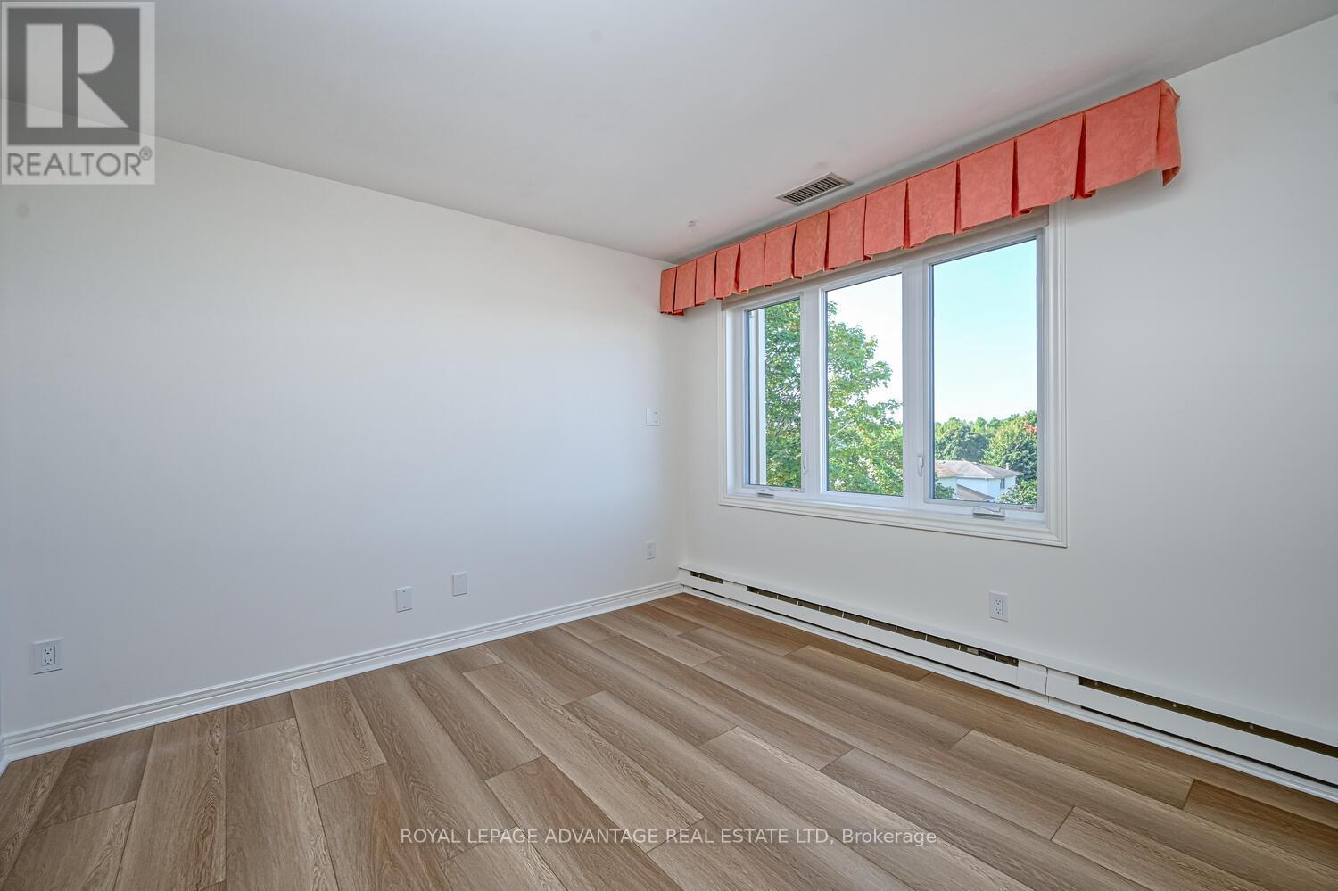 












401 - 10 ARMSTRONG DRIVE

,
Smiths Falls,




Ontario
K7A5H8

