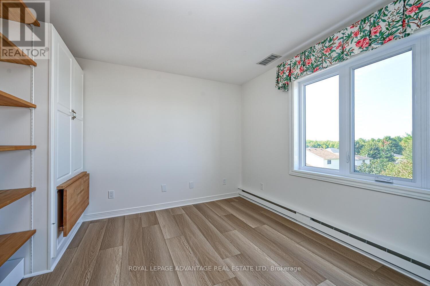 












401 - 10 ARMSTRONG DRIVE

,
Smiths Falls,




Ontario
K7A5H8

