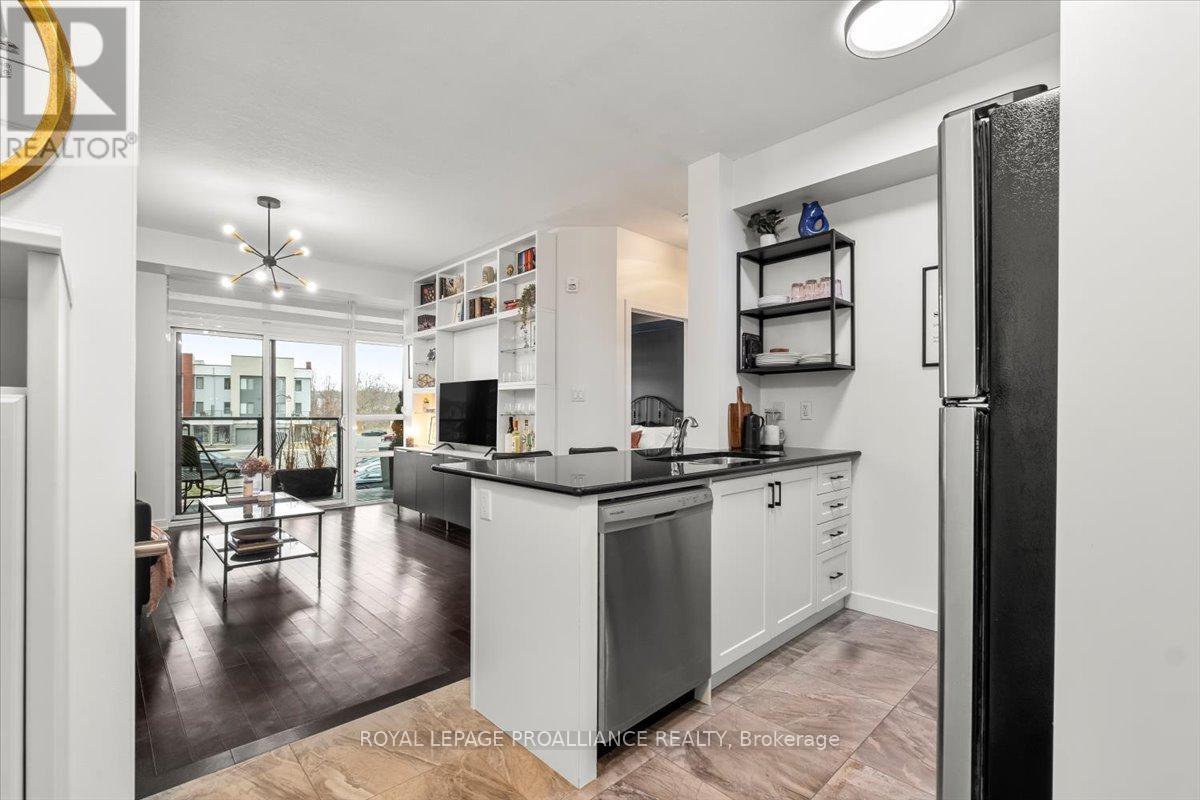 












239 - 125 SHOREVIEW PLACE

,
Hamilton (Lakeshore),




Ontario
L8E0K3

