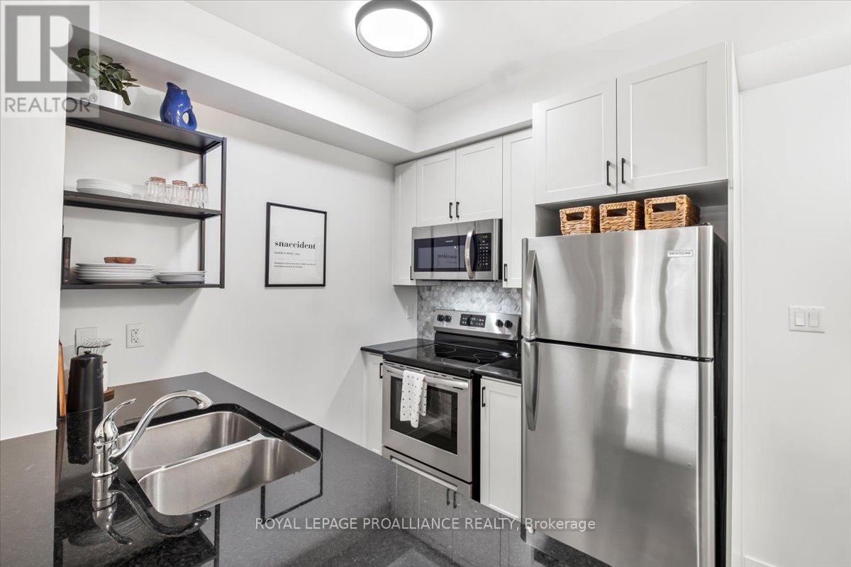 












239 - 125 SHOREVIEW PLACE

,
Hamilton (Lakeshore),




Ontario
L8E0K3

