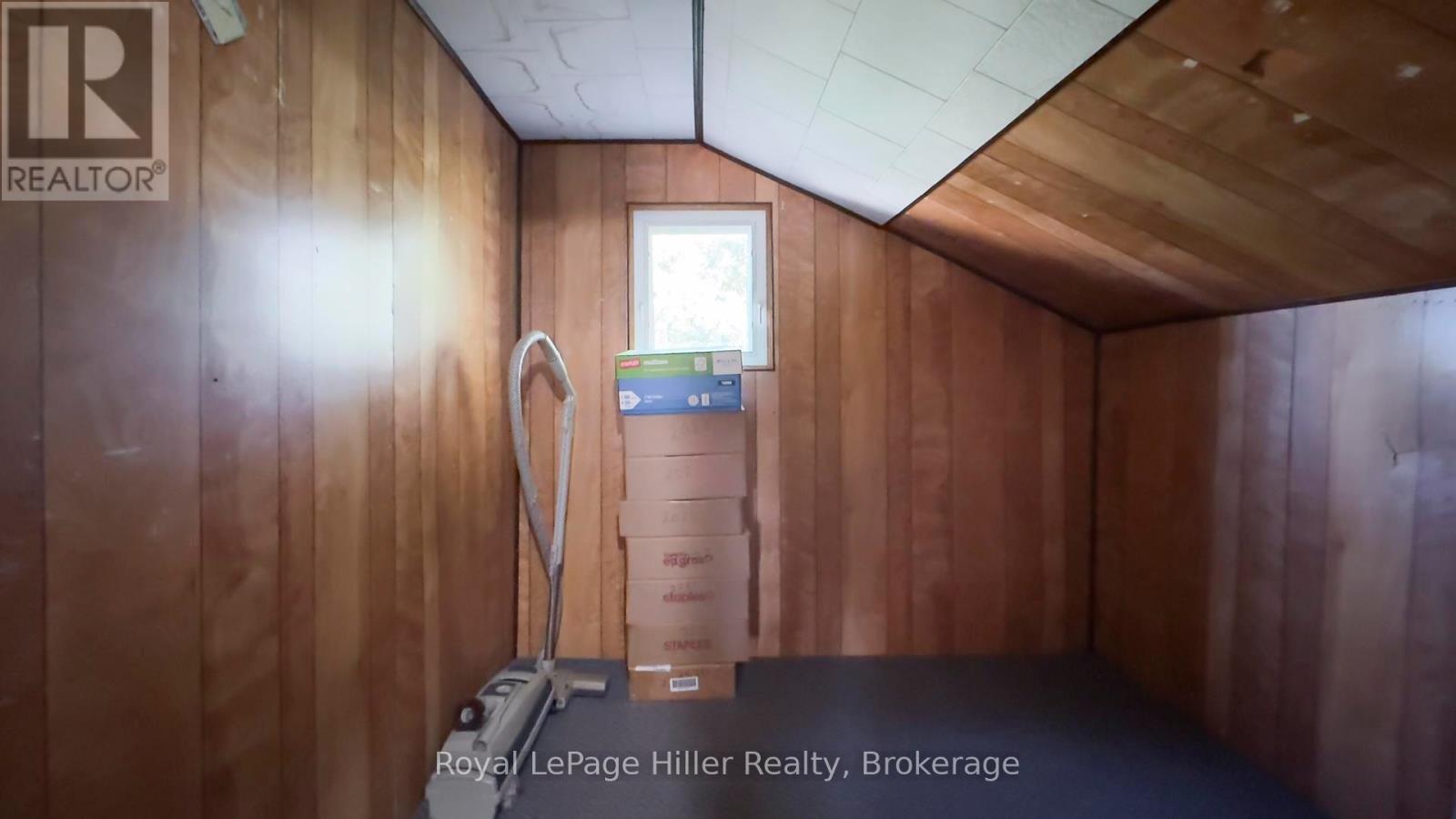












3991 PERTH ROAD 107 ROAD

,
Perth East (Shakespeare),




Ontario
N0B2P0

