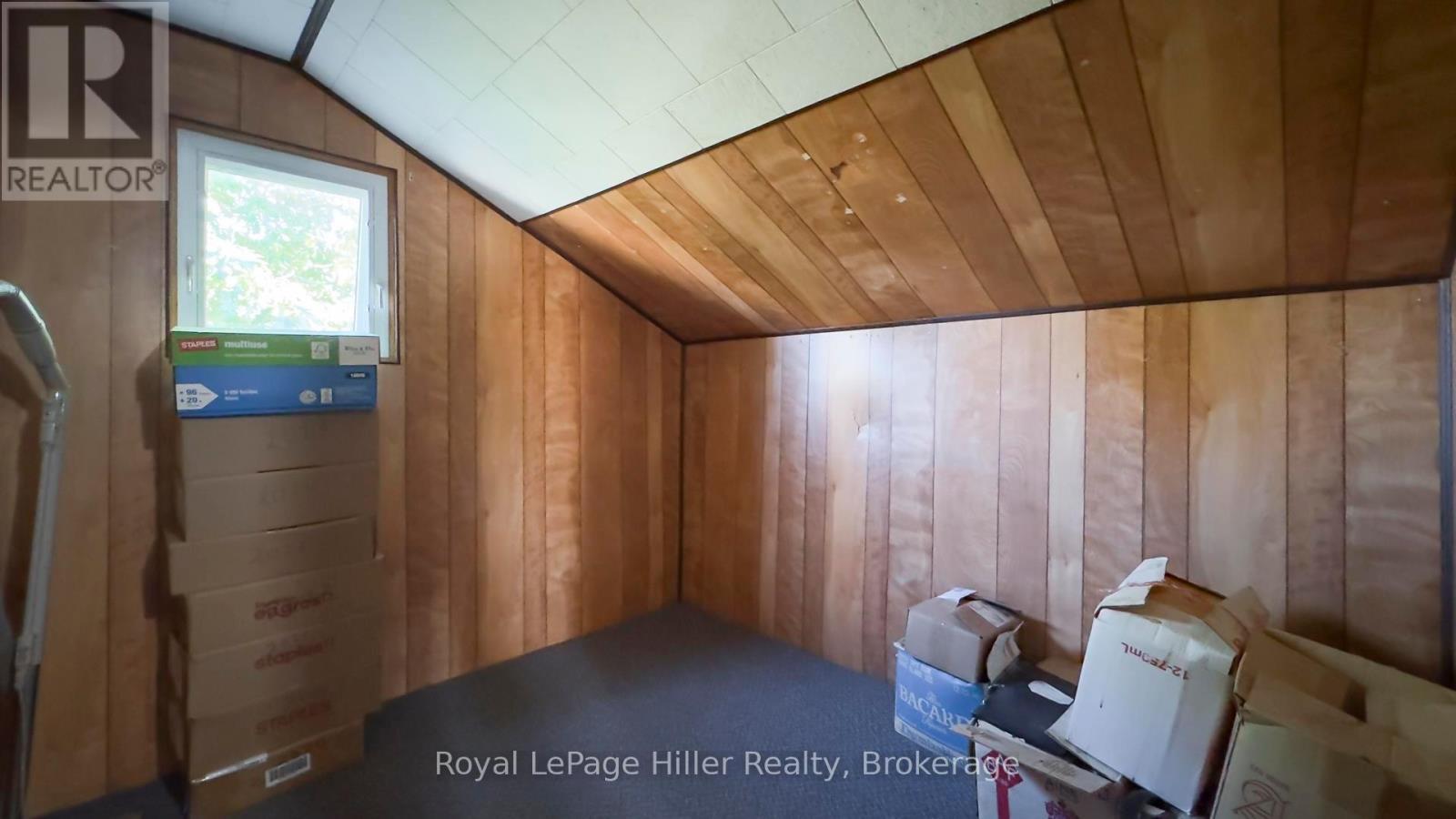












3991 PERTH ROAD 107 ROAD

,
Perth East (Shakespeare),




Ontario
N0B2P0

