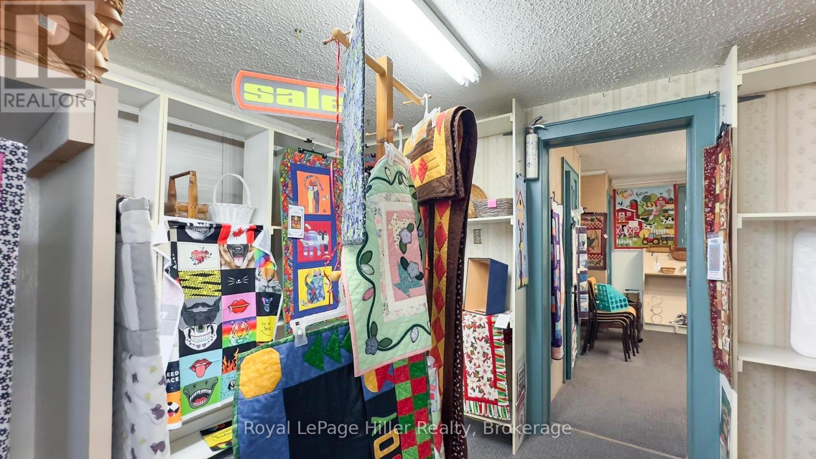 












3991 PERTH ROAD 107 ROAD

,
Perth East (Shakespeare),




Ontario
N0B2P0


