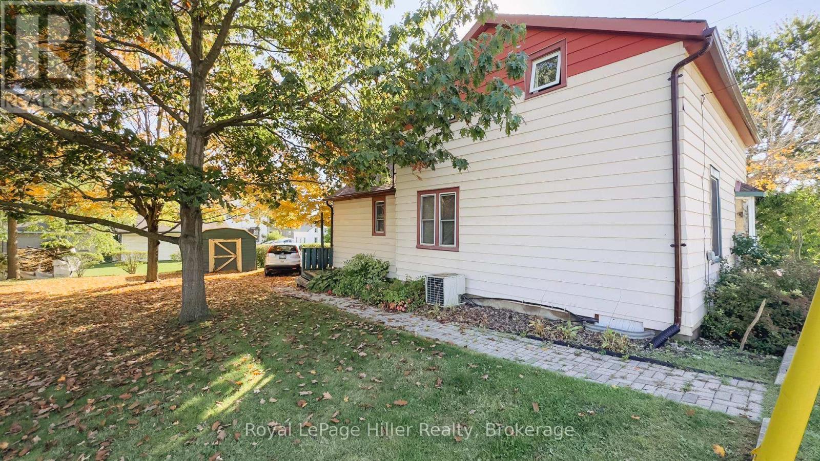 












3991 PERTH ROAD 107 ROAD

,
Perth East (Shakespeare),




Ontario
N0B2P0

