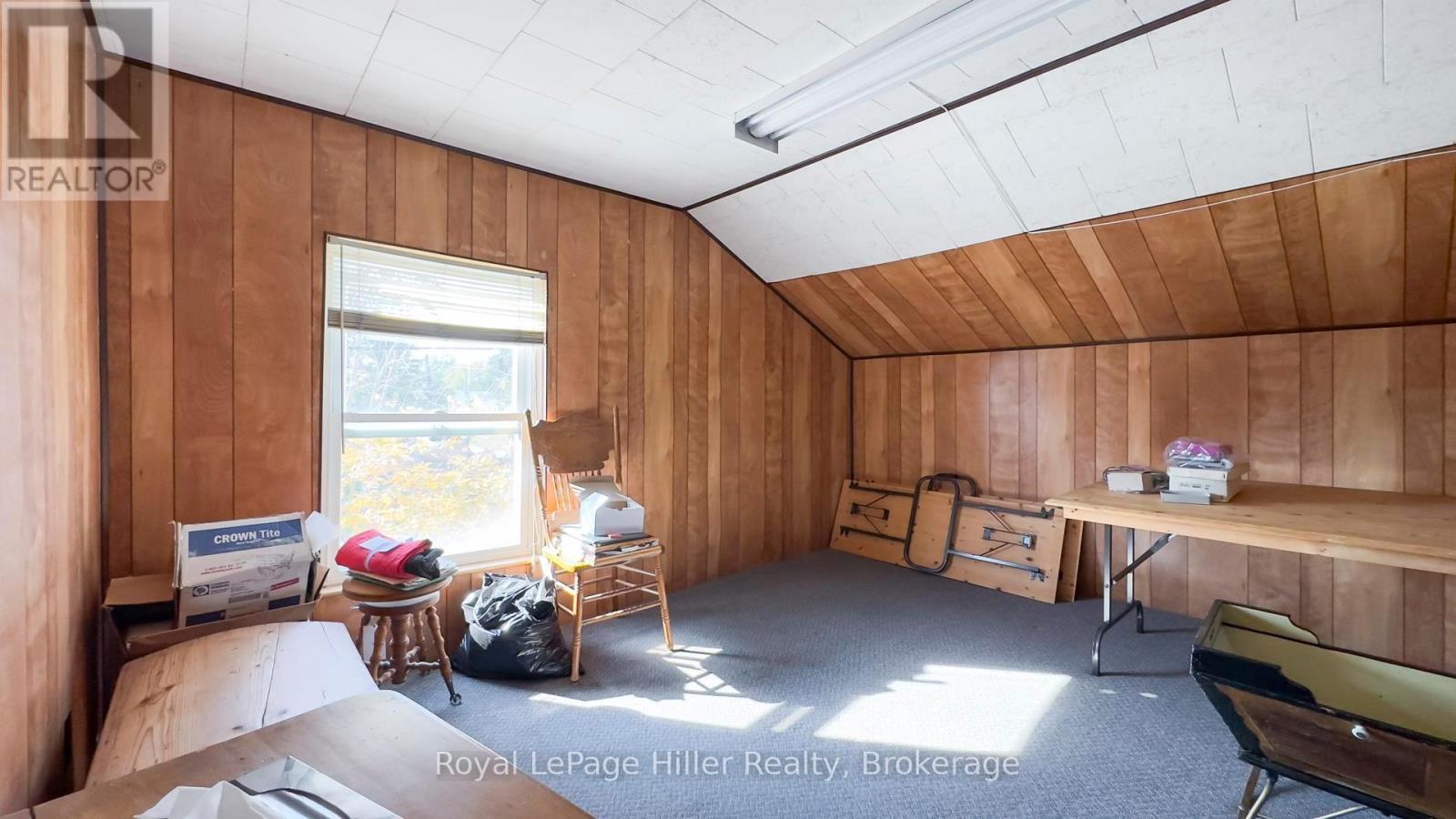 












3991 PERTH ROAD 107 ROAD

,
Perth East (Shakespeare),




Ontario
N0B2P0

