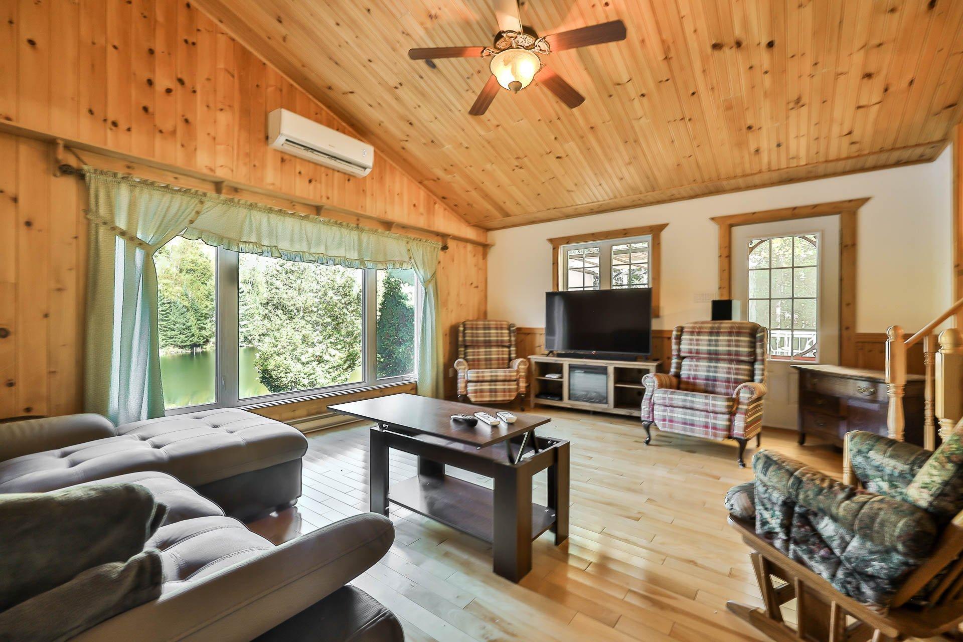 









63


Ch. Jeannotte

,
Notre-Dame-de-la-Salette,




QC
J0X2L0

