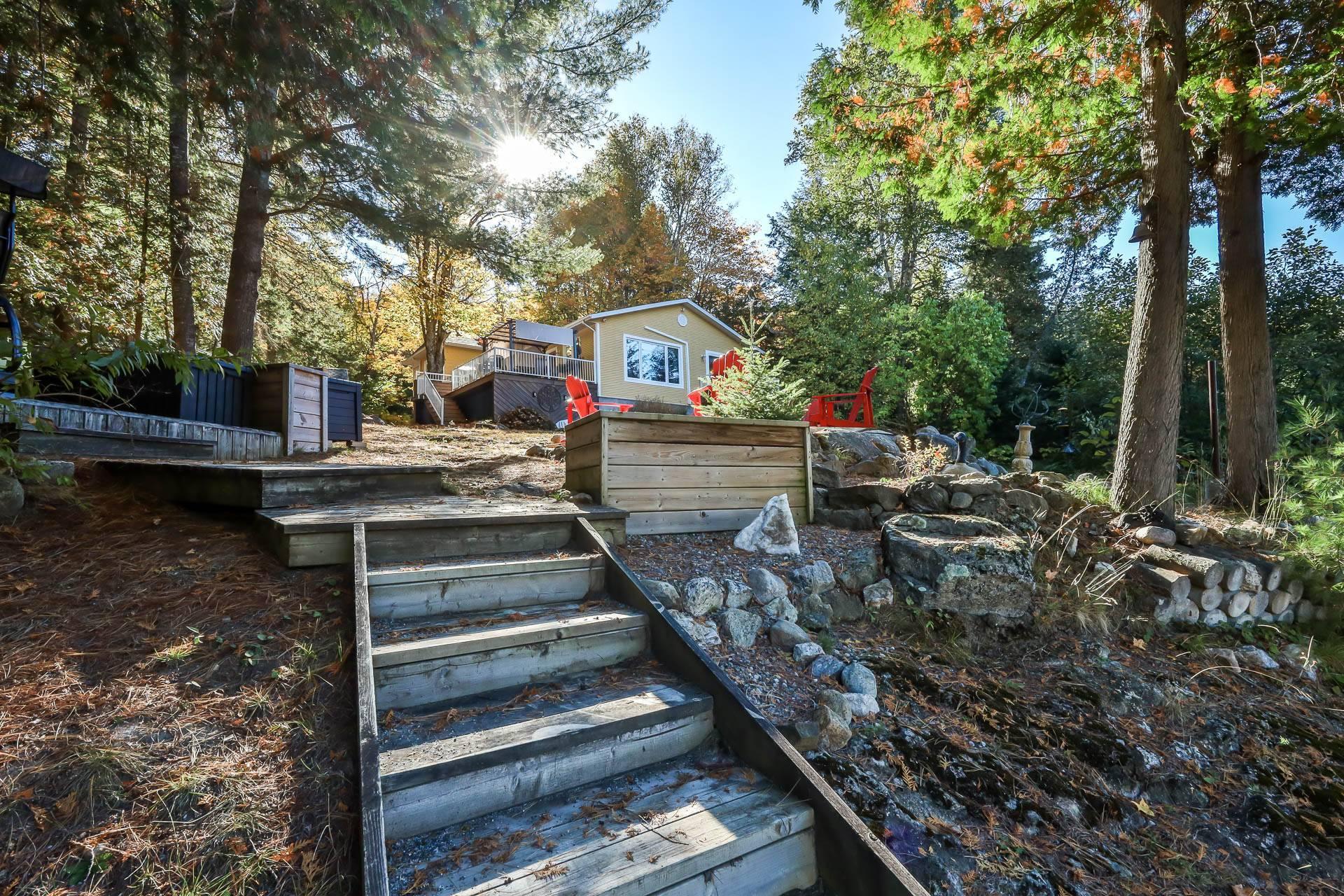 









63


Ch. Jeannotte

,
Notre-Dame-de-la-Salette,




QC
J0X2L0

